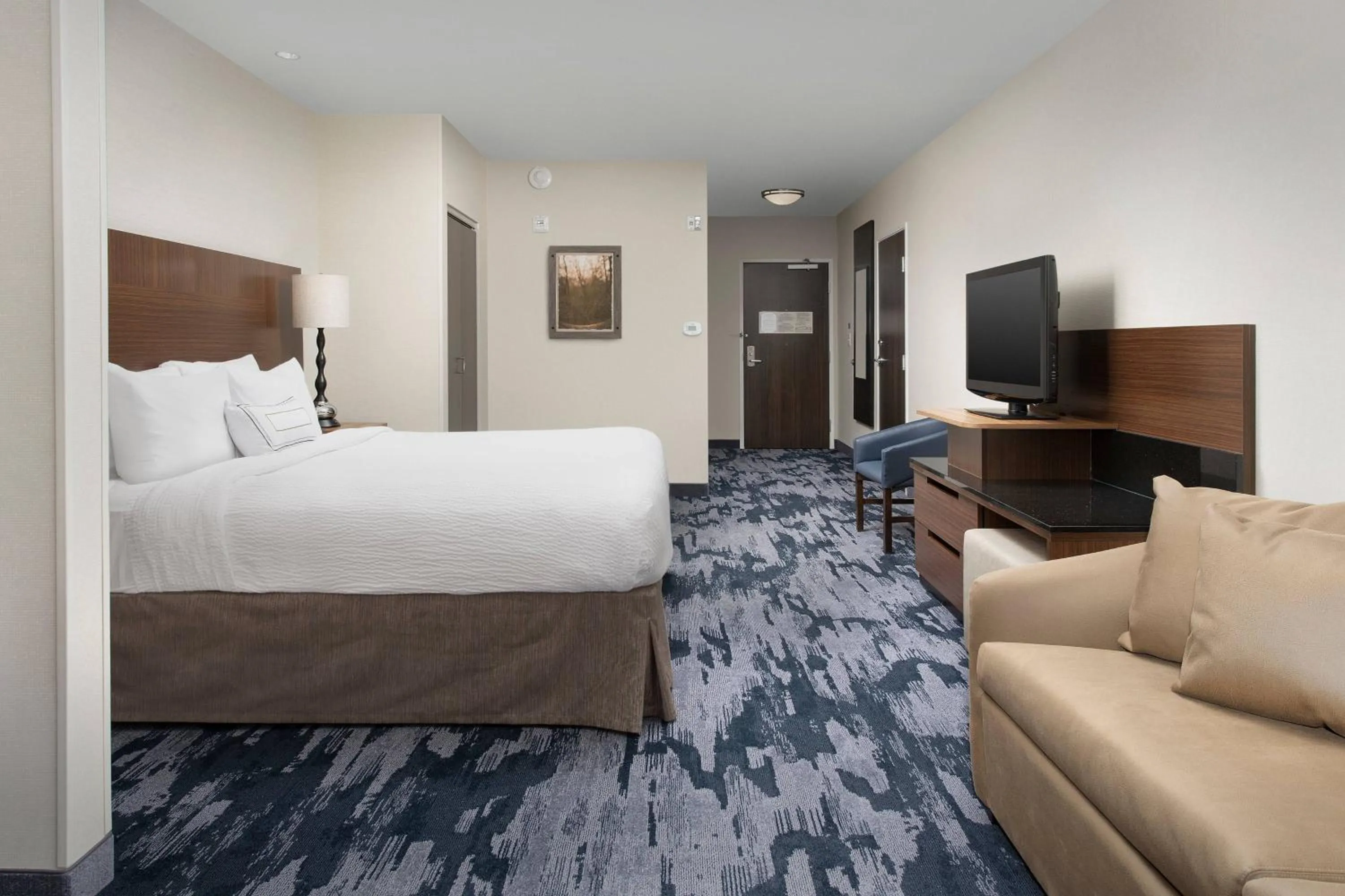 Bedroom, Bed in Fairfield Inn & Suites Baltimore BWI Airport