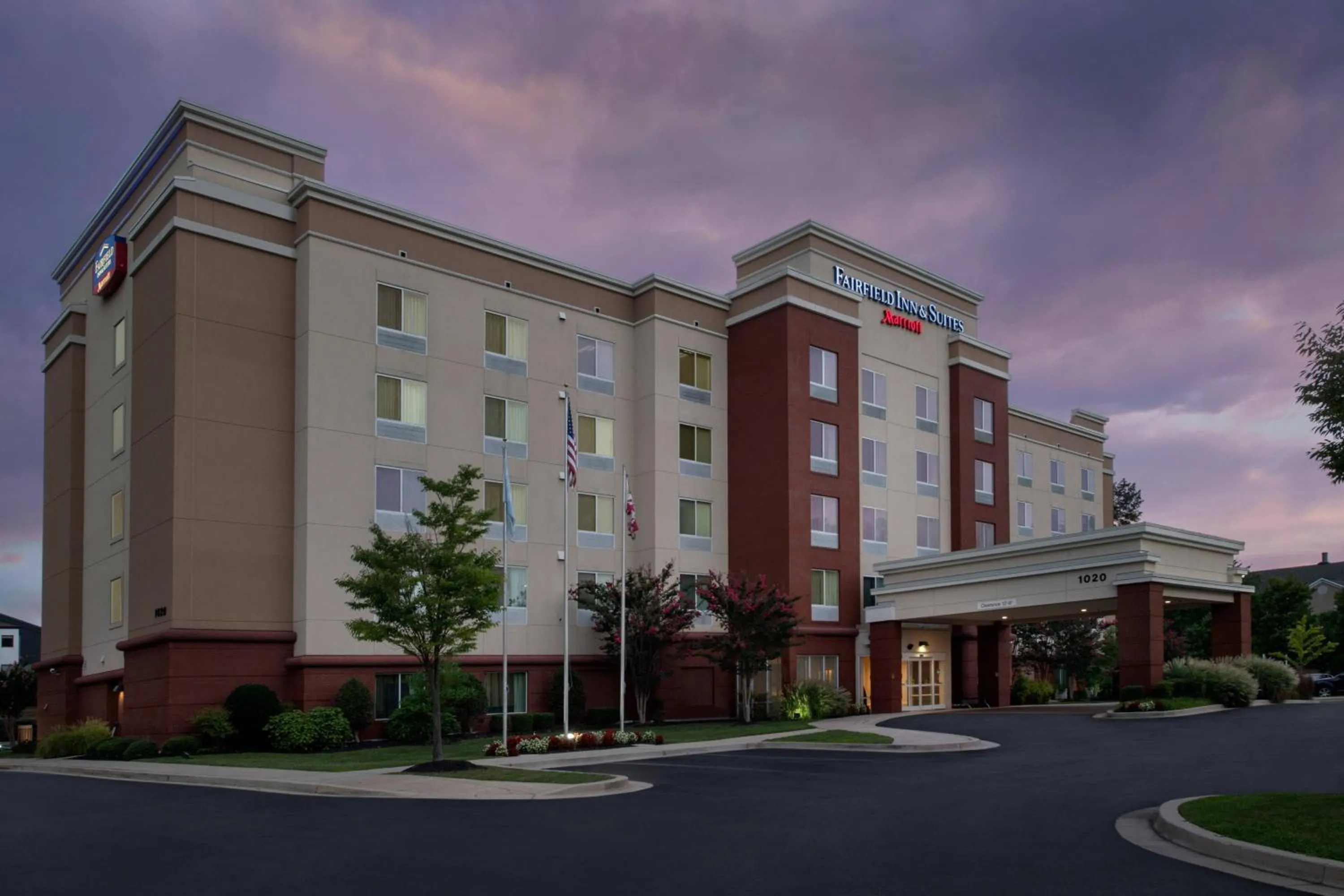 Property building in Fairfield Inn & Suites Baltimore BWI Airport