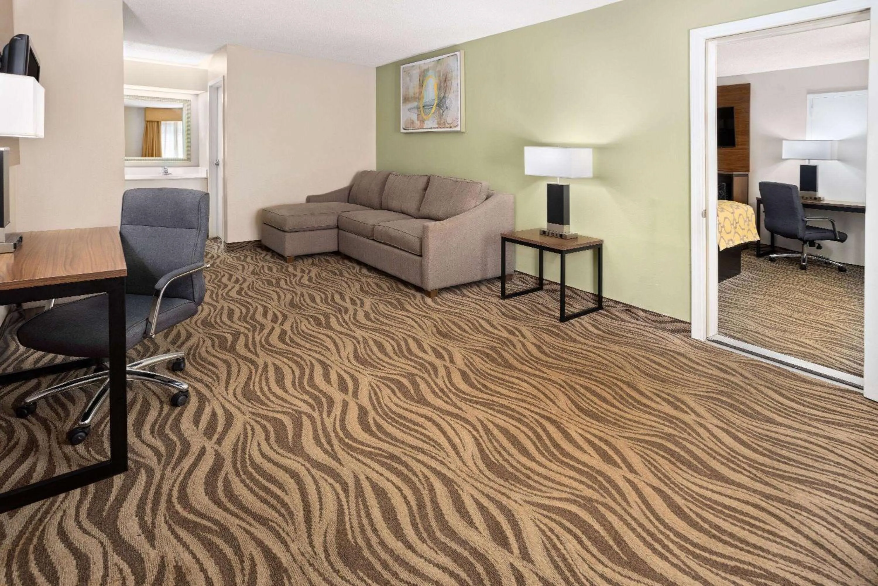 Bed in Baymont by Wyndham Griffin