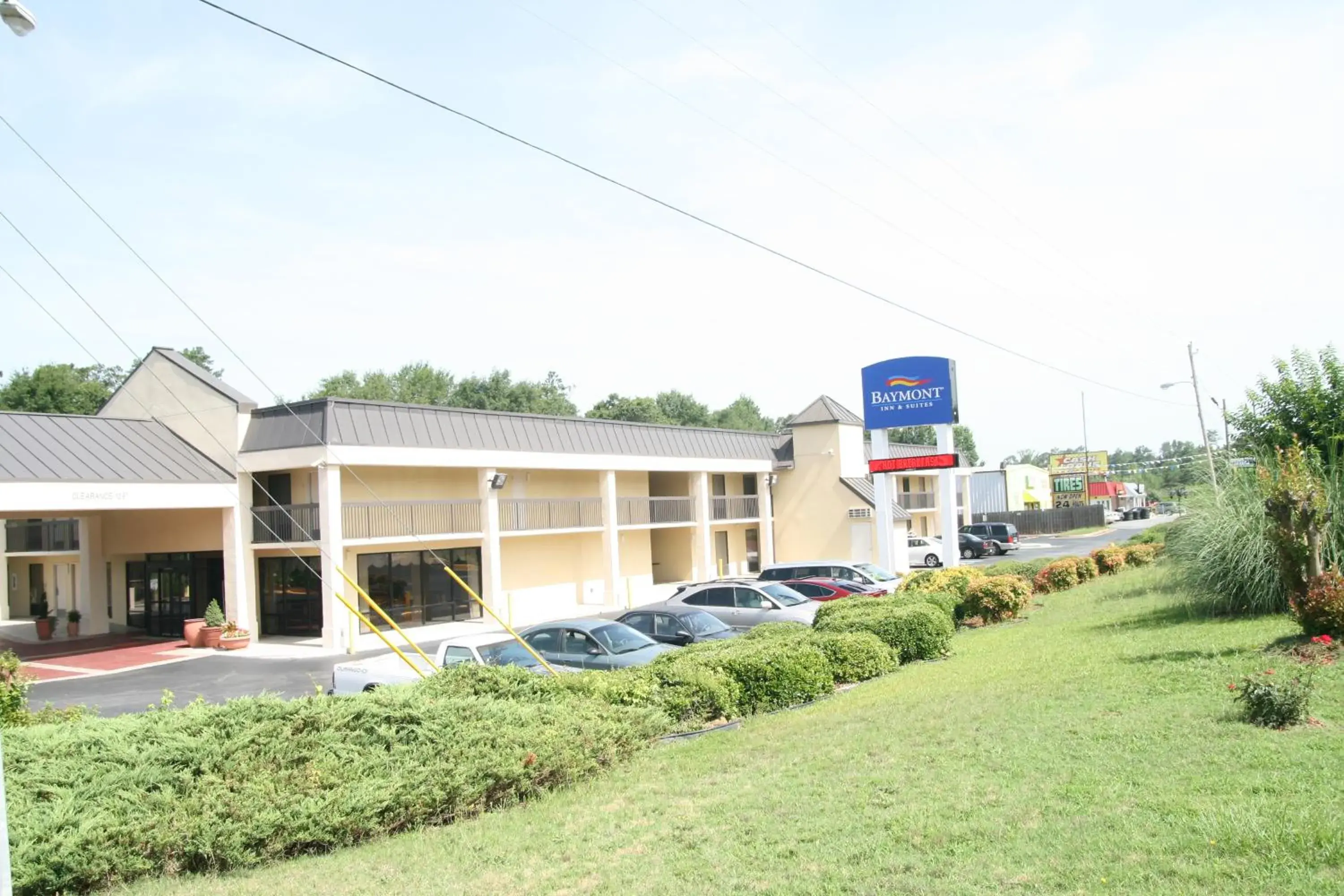 Property building in Baymont by Wyndham Griffin Property building in Baymont by Wyndham Griffin