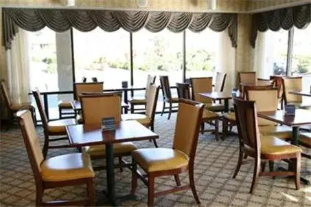 Restaurant/places to eat in Baymont by Wyndham Griffin Restaurant/places to eat in Baymont by Wyndham Griffin