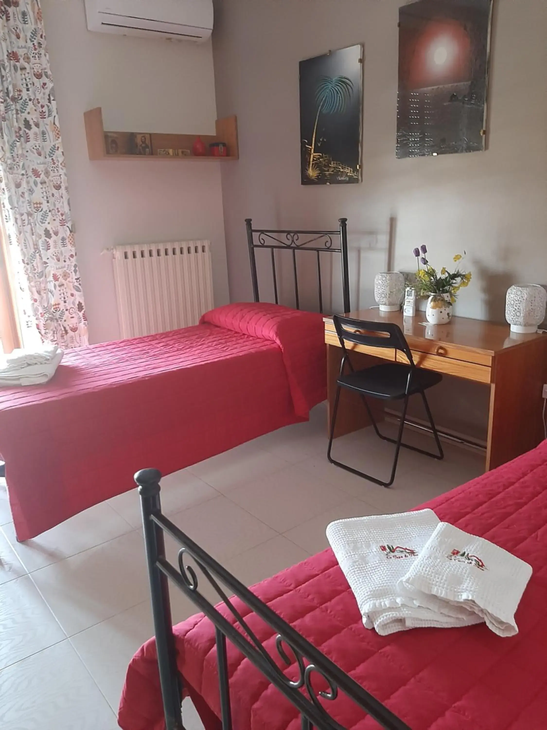 Twin Room with Balcony - single occupancy in La casa di Bia Twin Room with Balcony - single occupancy in La casa di Bia