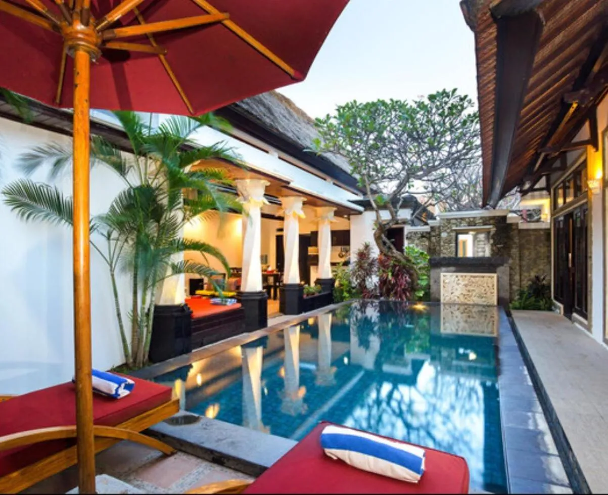 Swimming pool in Villa Cantik Tresna