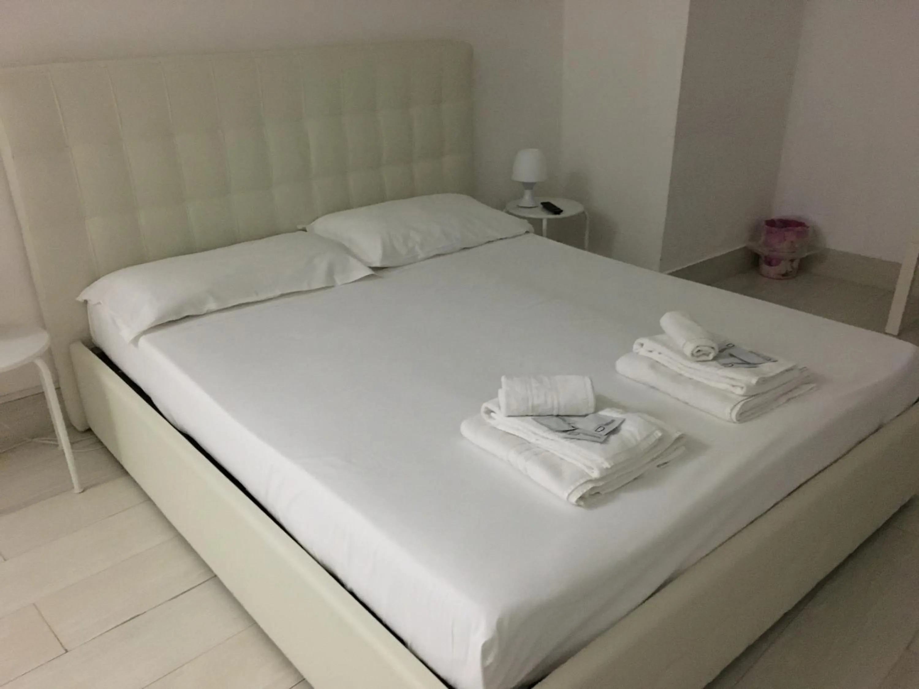 Bed in Almayer al Duomo