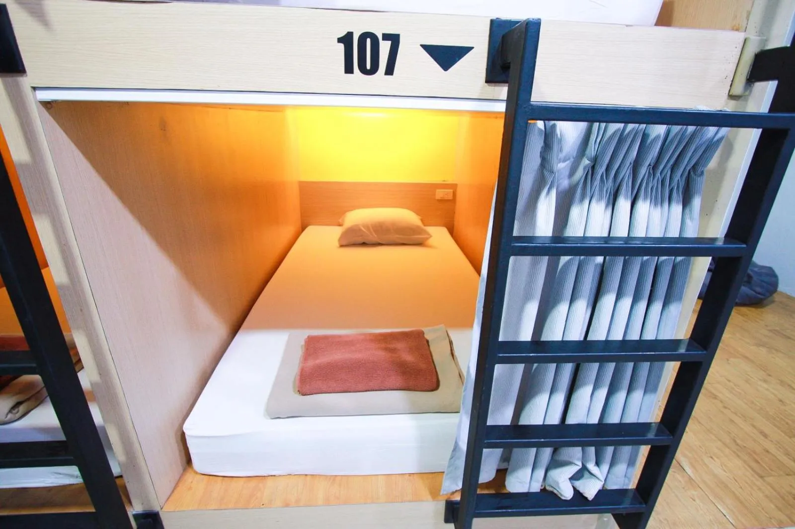 Bed in 18 Coins Budget Hotel