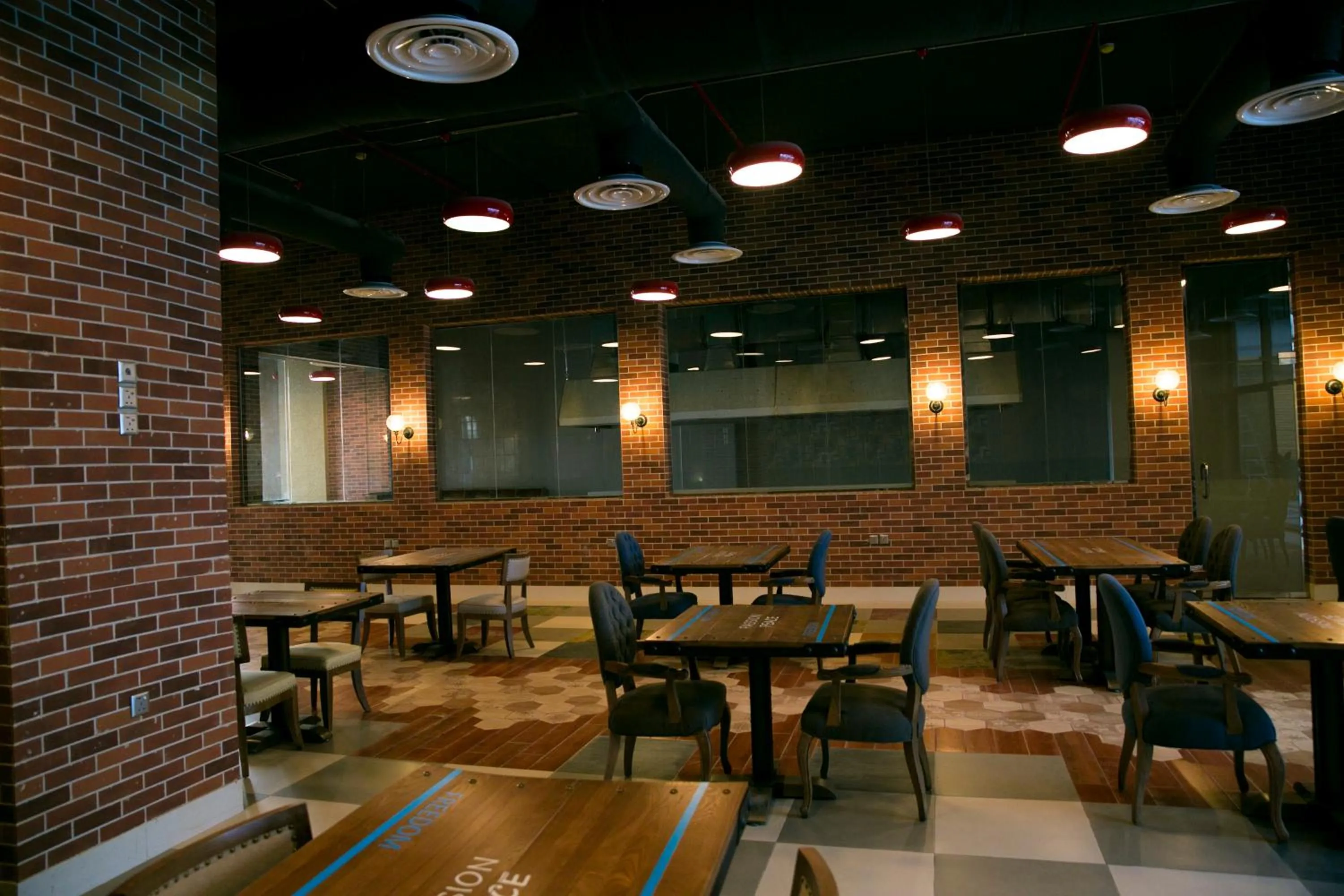 Restaurant/places to eat in Makeen Homes by Warwick Hotel