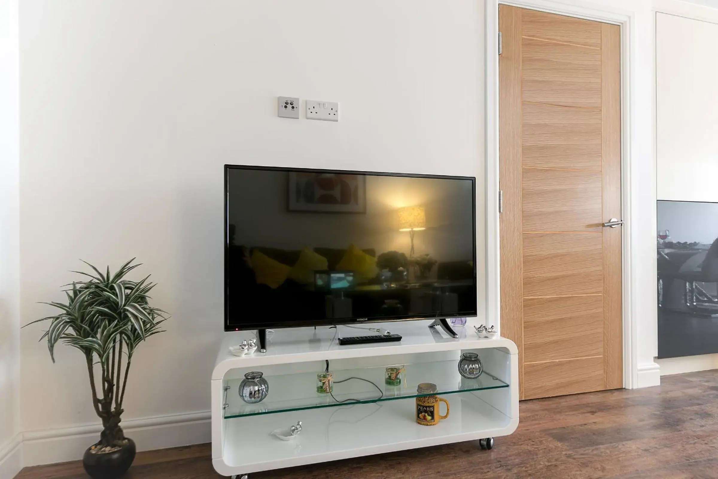 Living room in KVM - City Apartments - Contractors - Town Centre by KVM Stays Living room in KVM - City Apartments - Contractors - Town Centre by KVM Stays