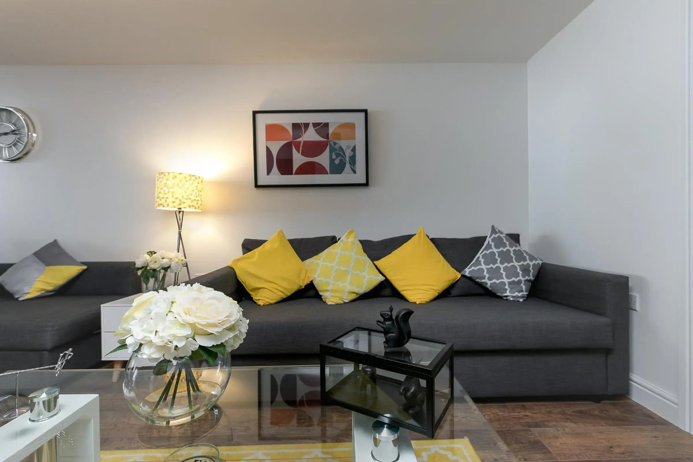Living room in KVM - City Apartments - Contractors - Town Centre by KVM Stays Living room in KVM - City Apartments - Contractors - Town Centre by KVM Stays