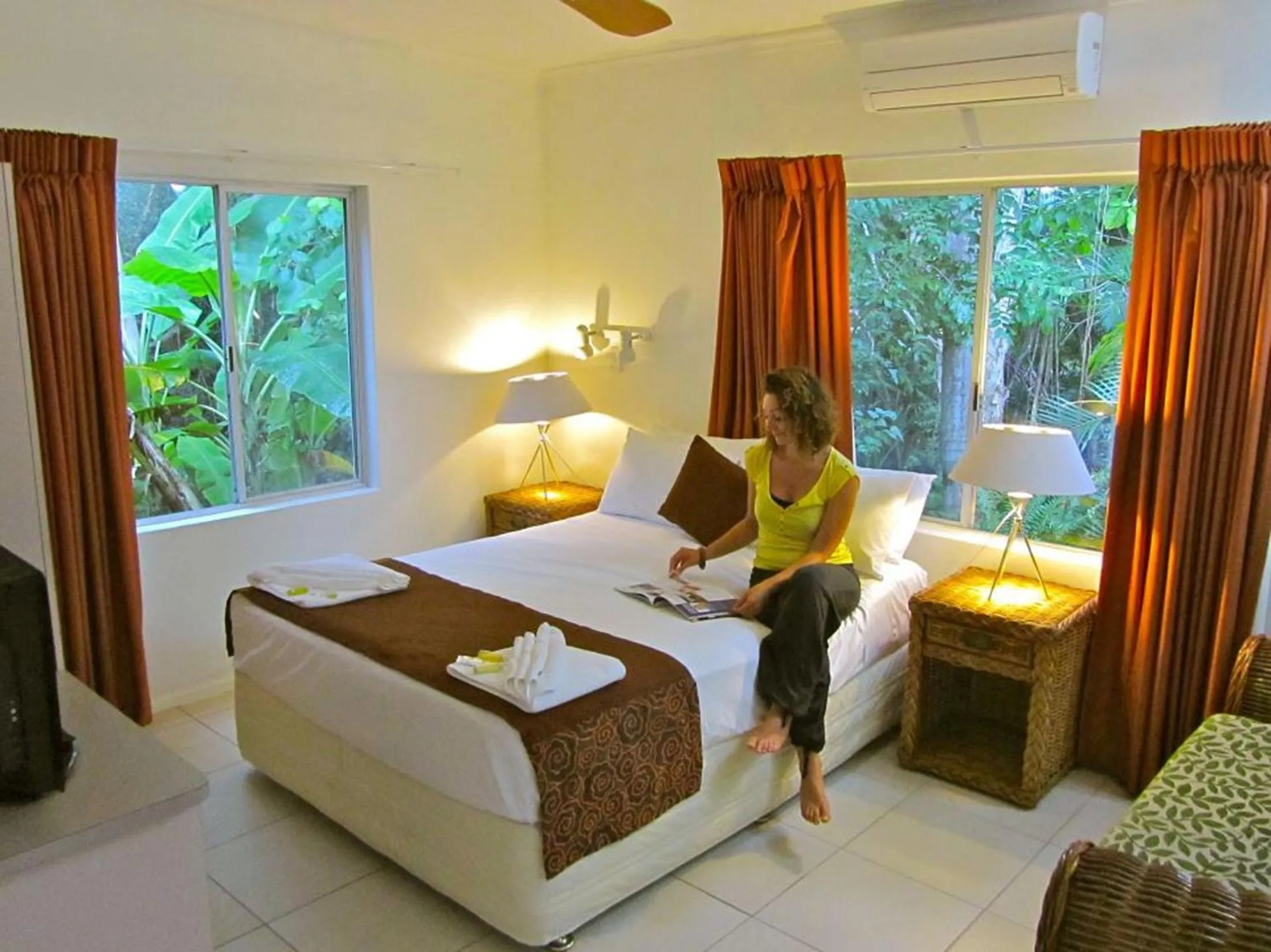 Bed in Villa Marine Holiday Apartments Cairns