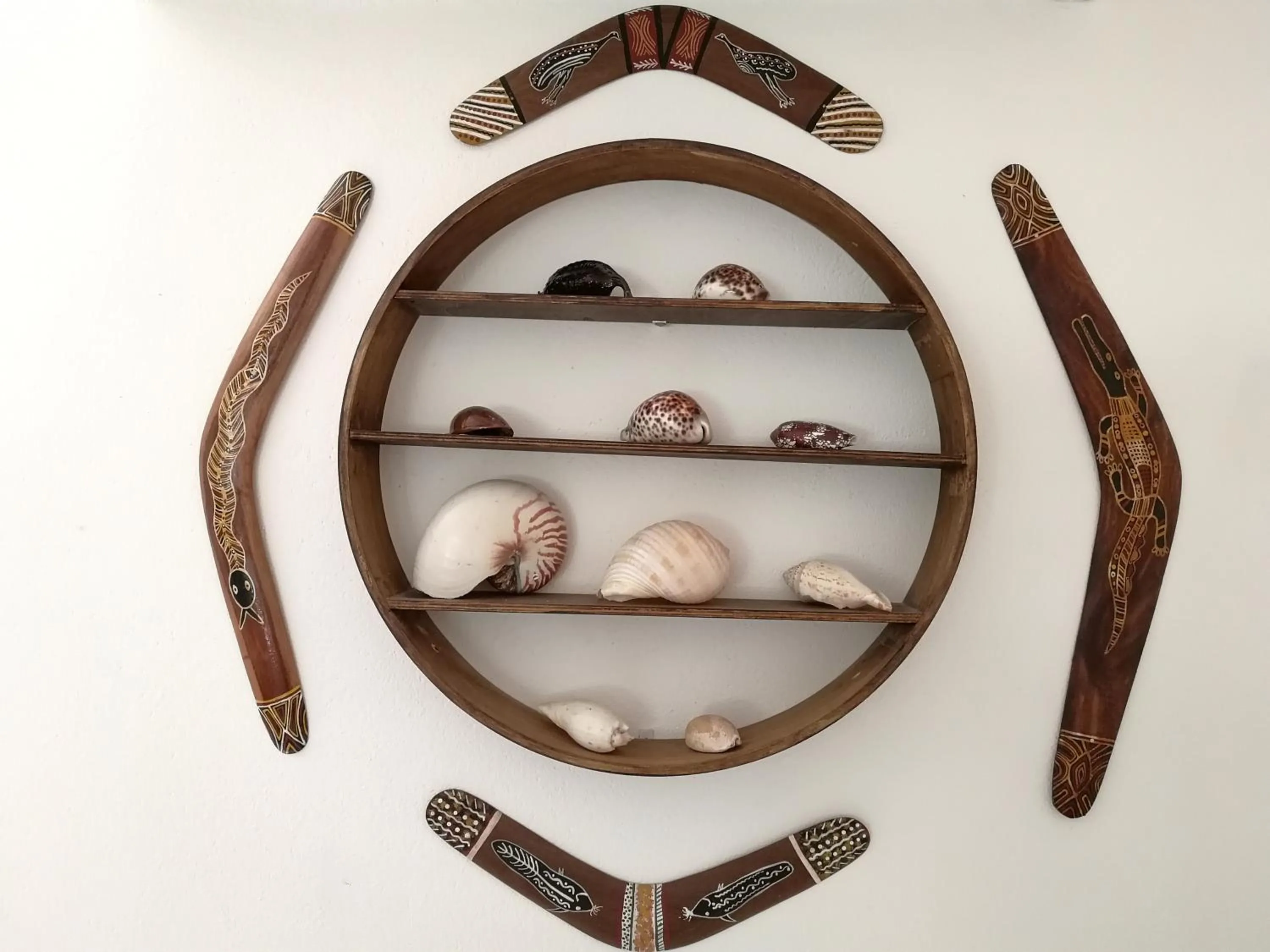 Decorative detail in Villa Marine Holiday Apartments Cairns