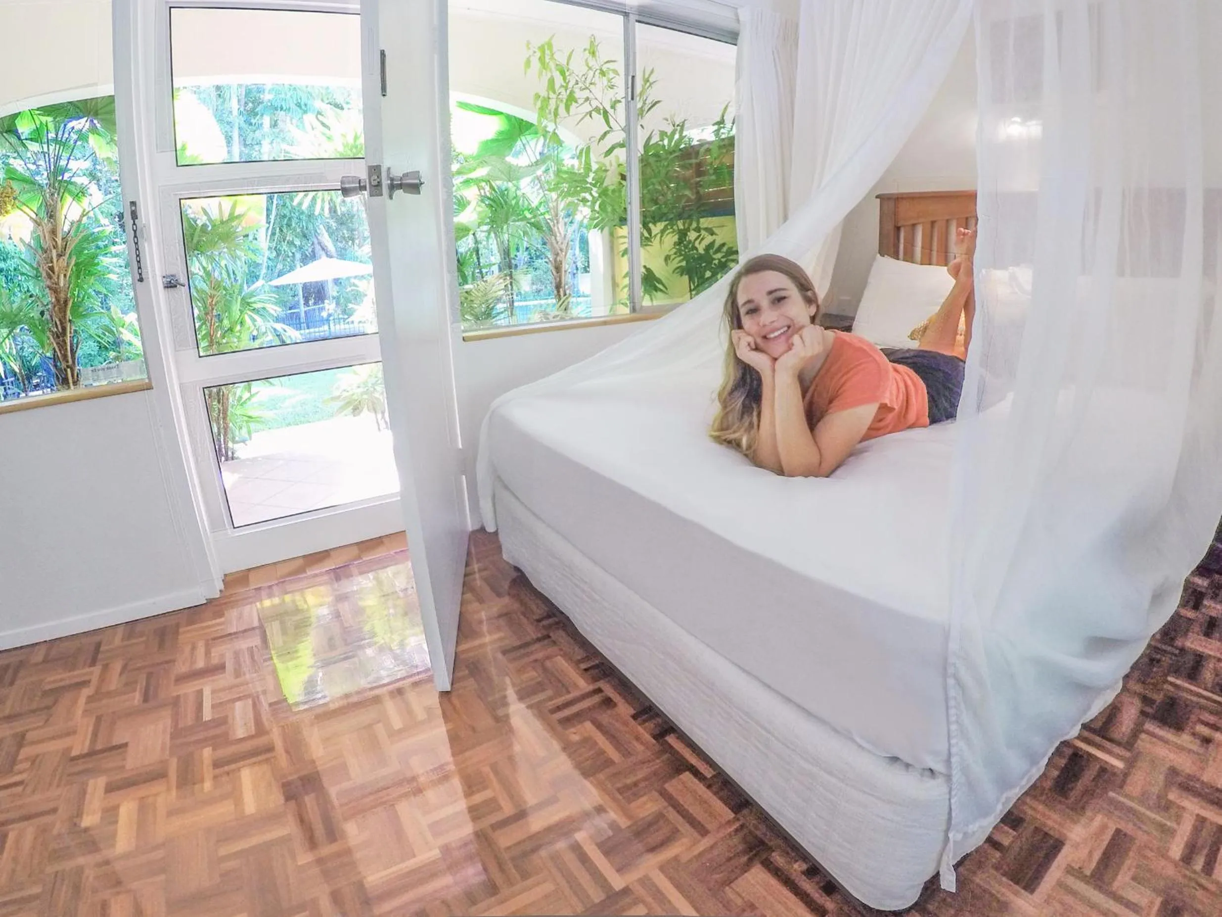 Bed in Villa Marine Holiday Apartments Cairns