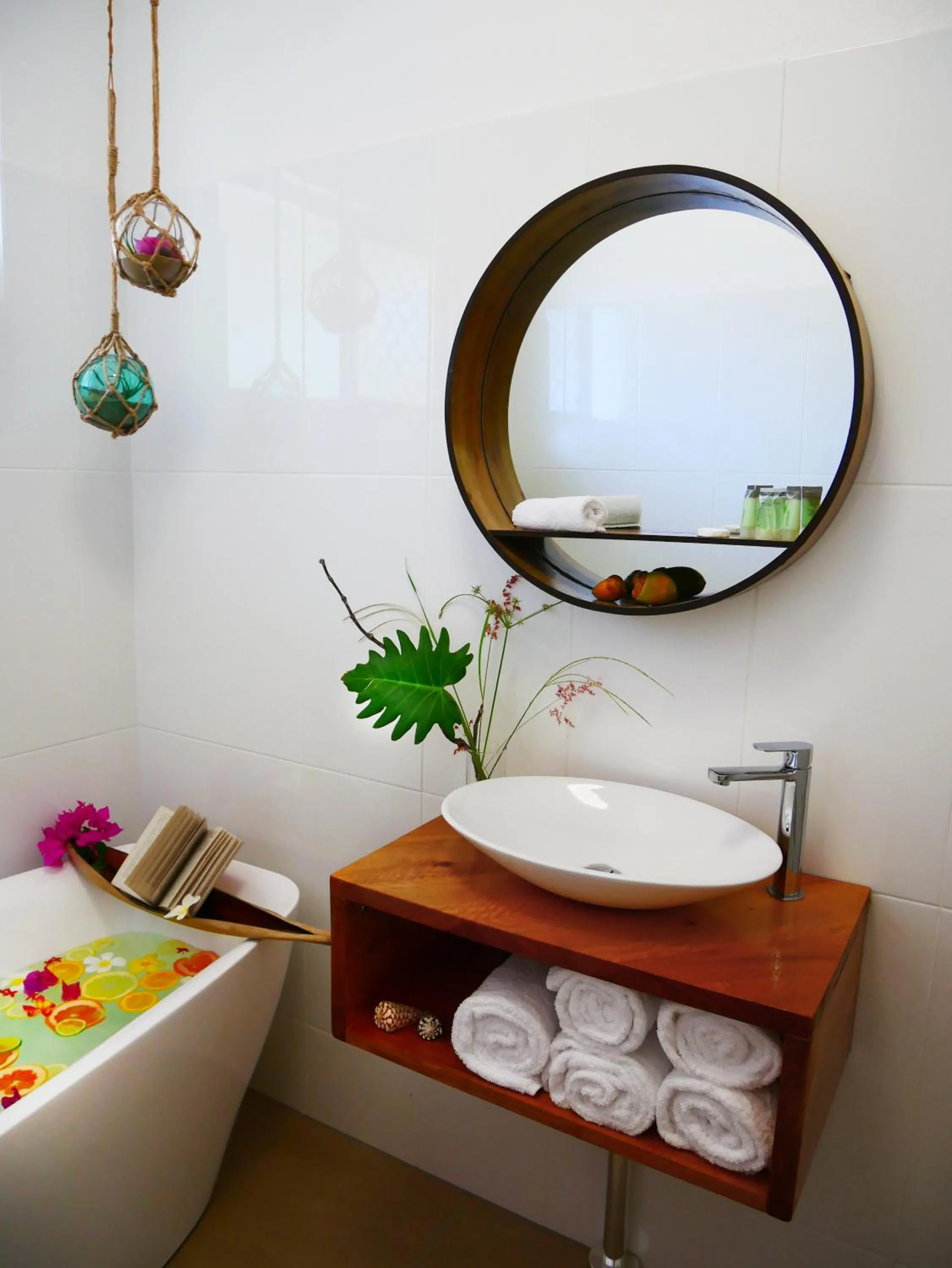 Bathroom in Villa Marine Holiday Apartments Cairns
