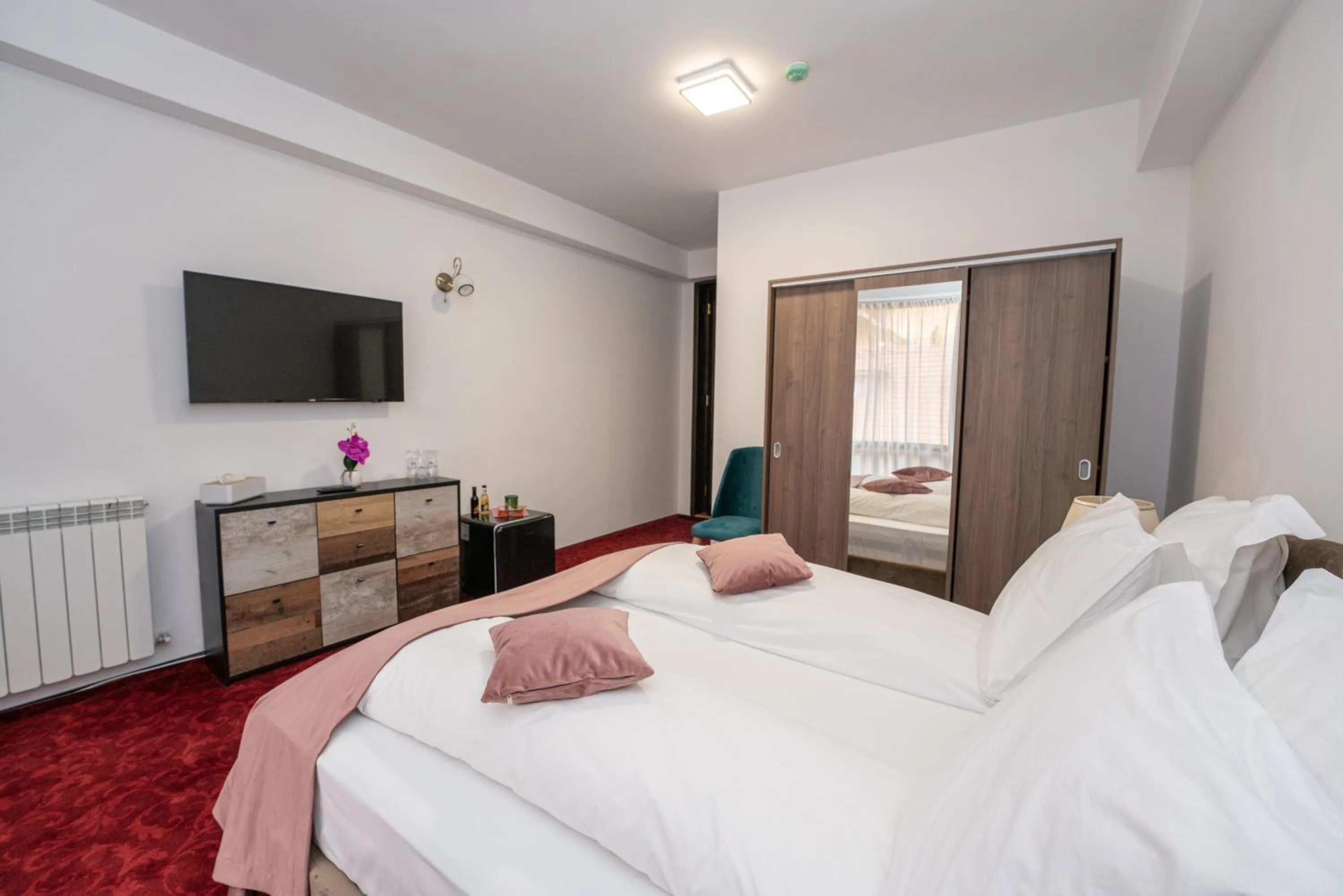 Photo of the whole room in Hotel Cumpatu