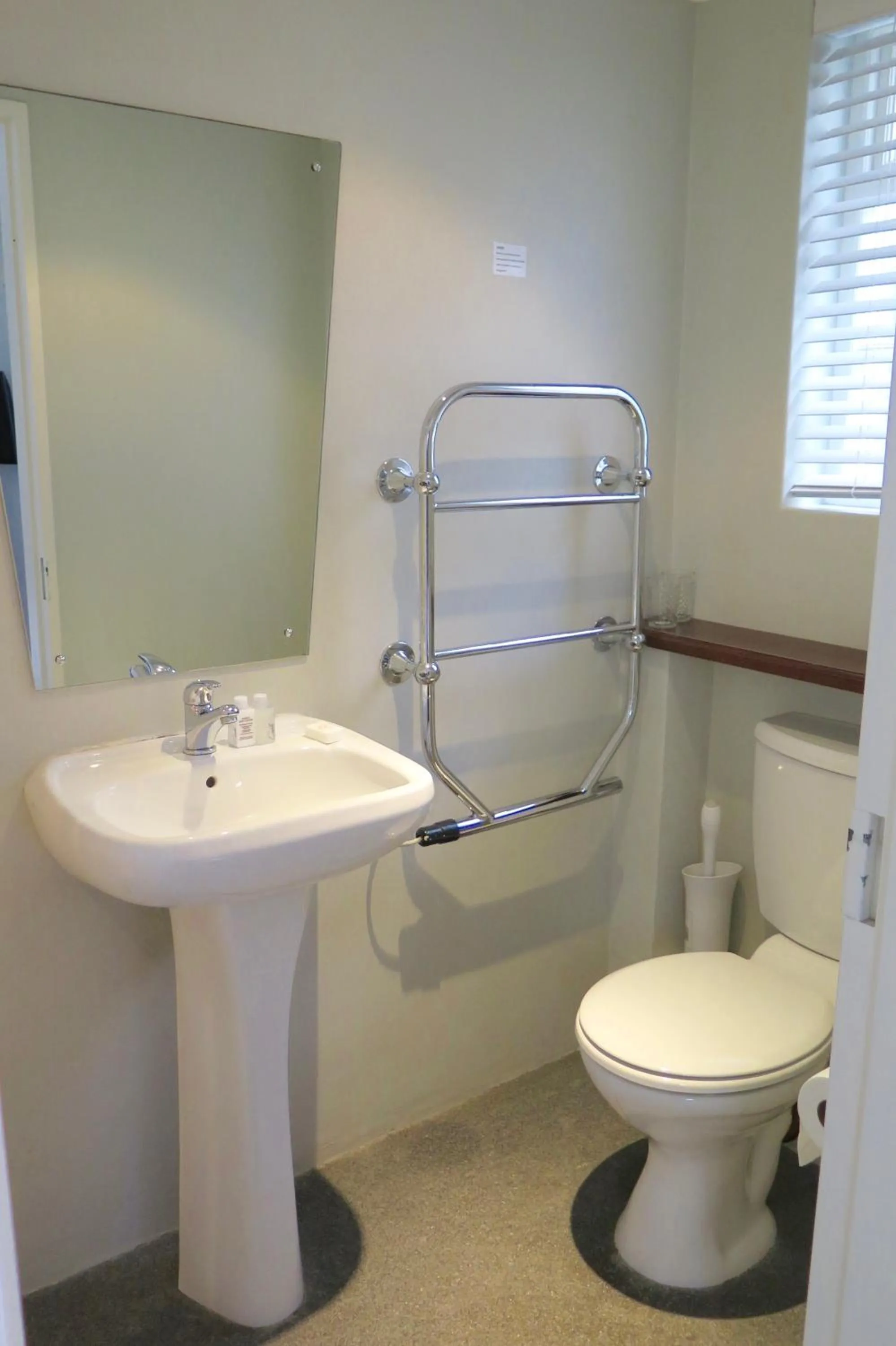 Bathroom in Head South Lodge