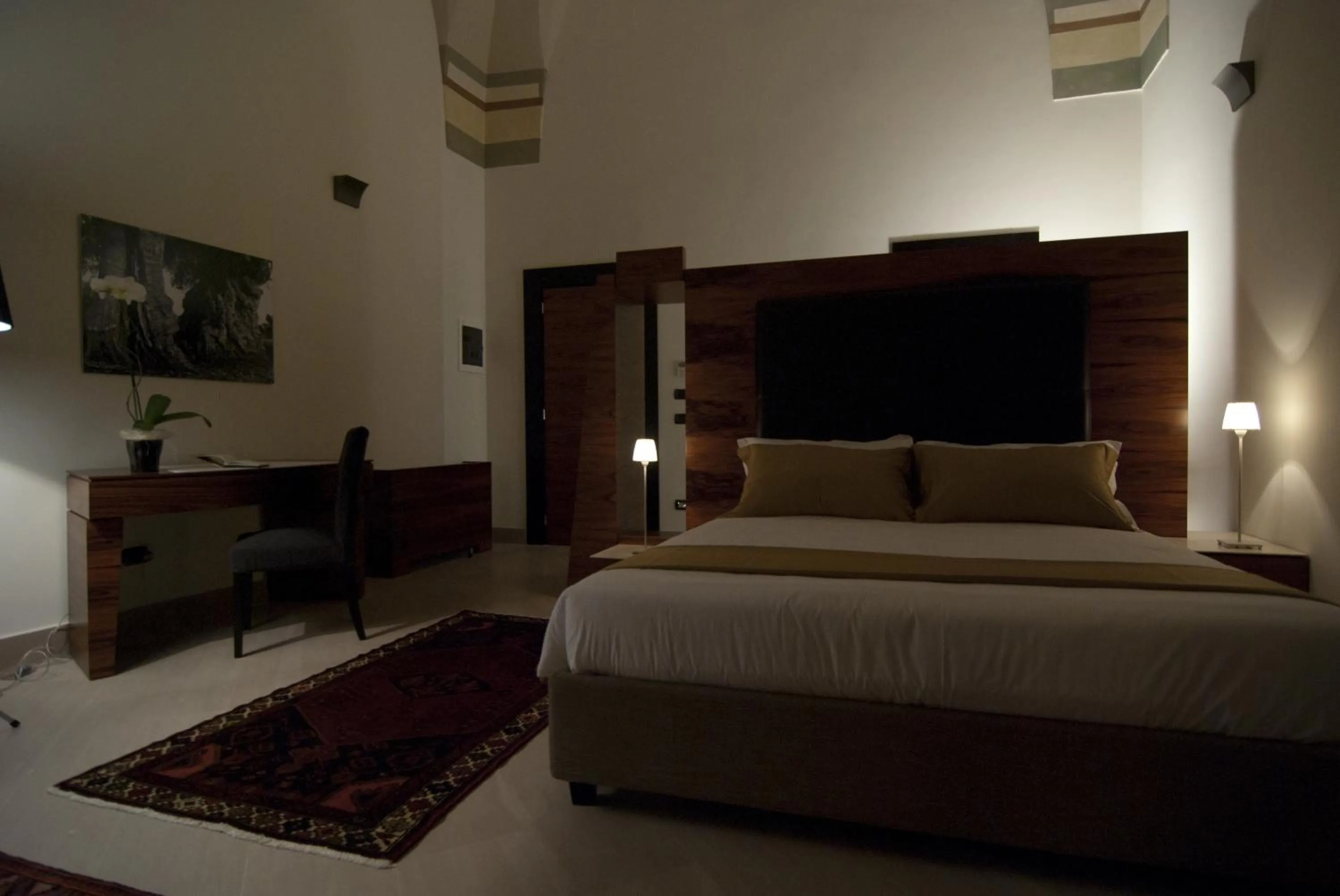 Photo of the whole room, Bed in Alvino Suite And Breakfast