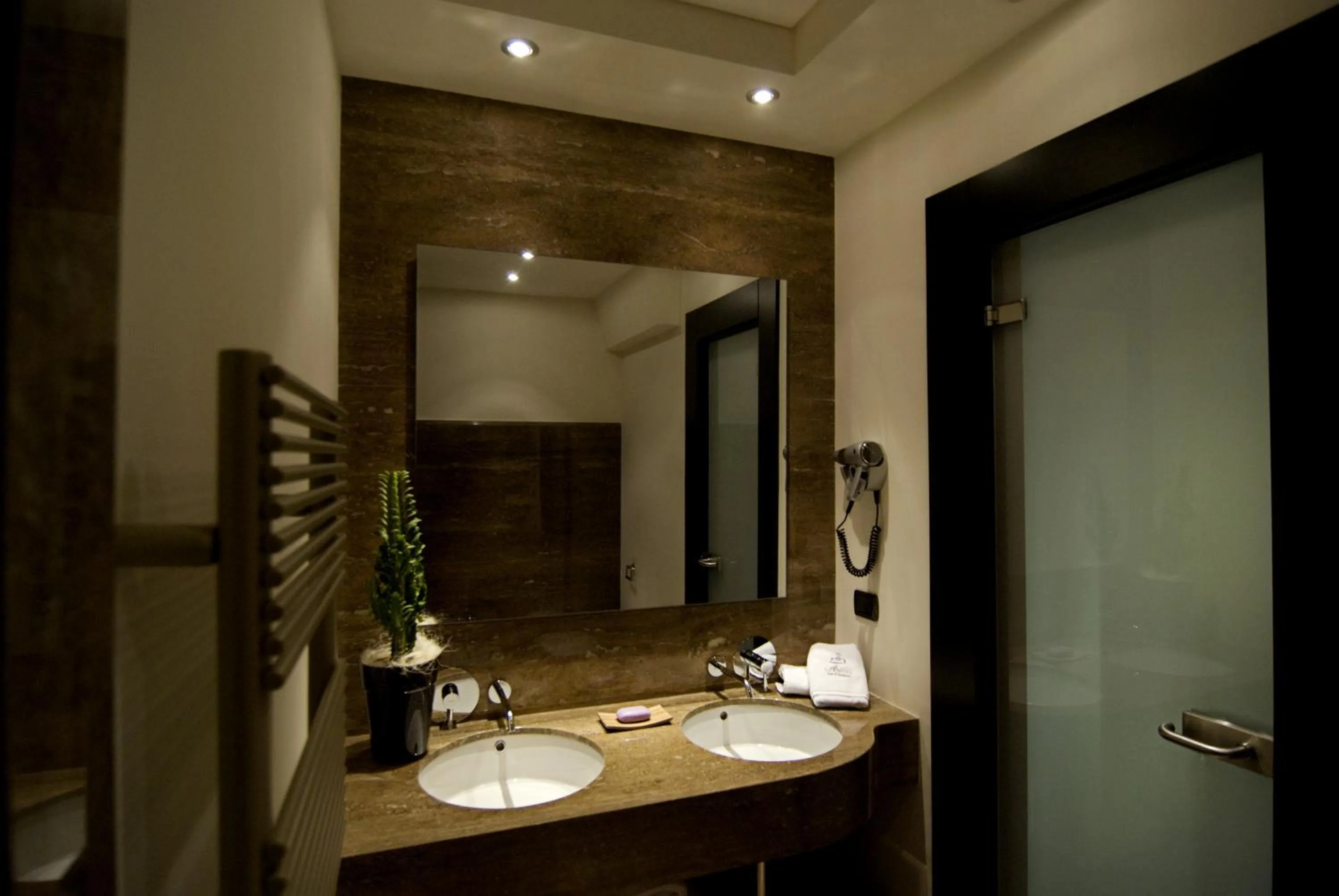 Bathroom in Alvino Suite And Breakfast