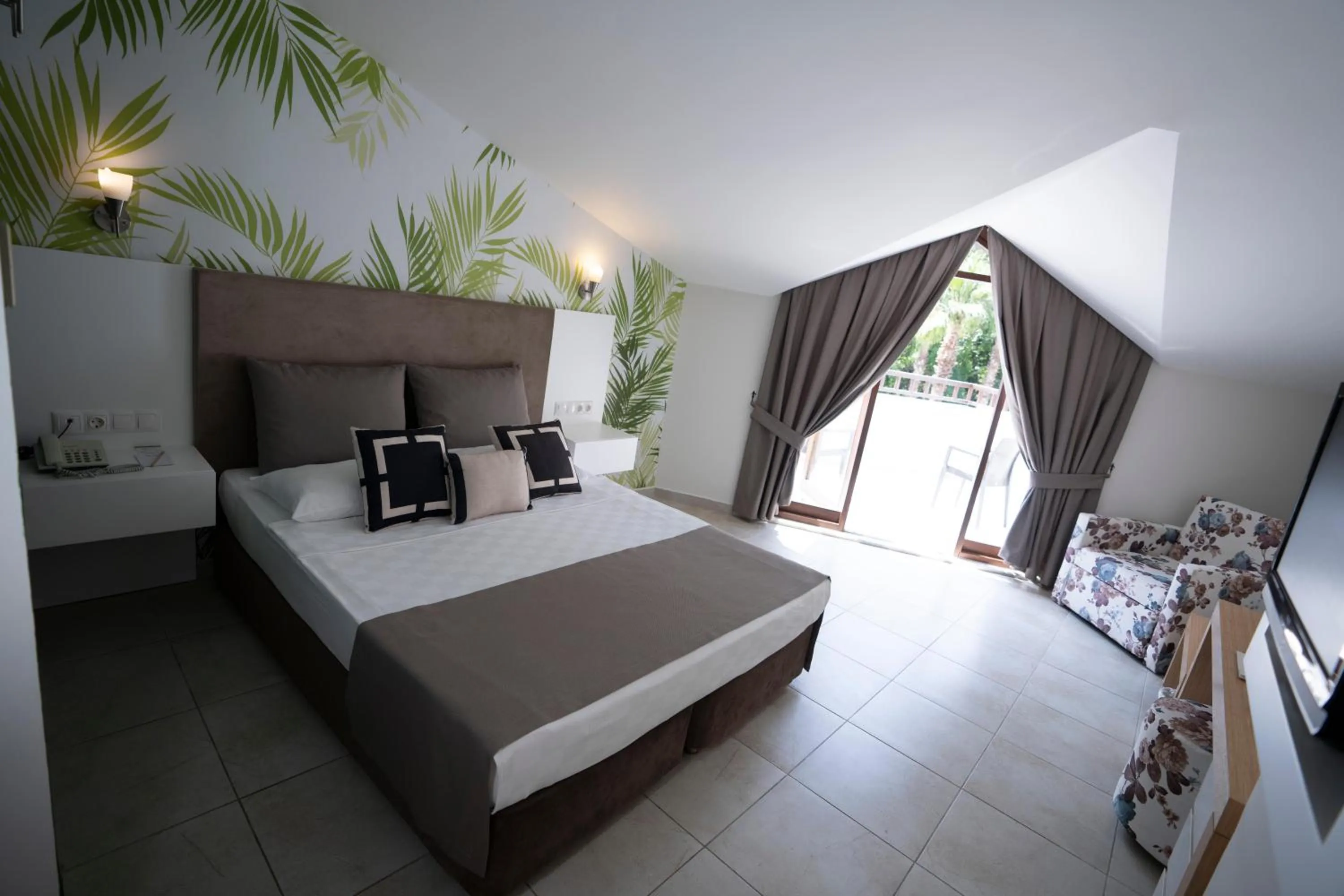 Photo of the whole room, Bed in Club Tuana Fethiye - All Inclusive