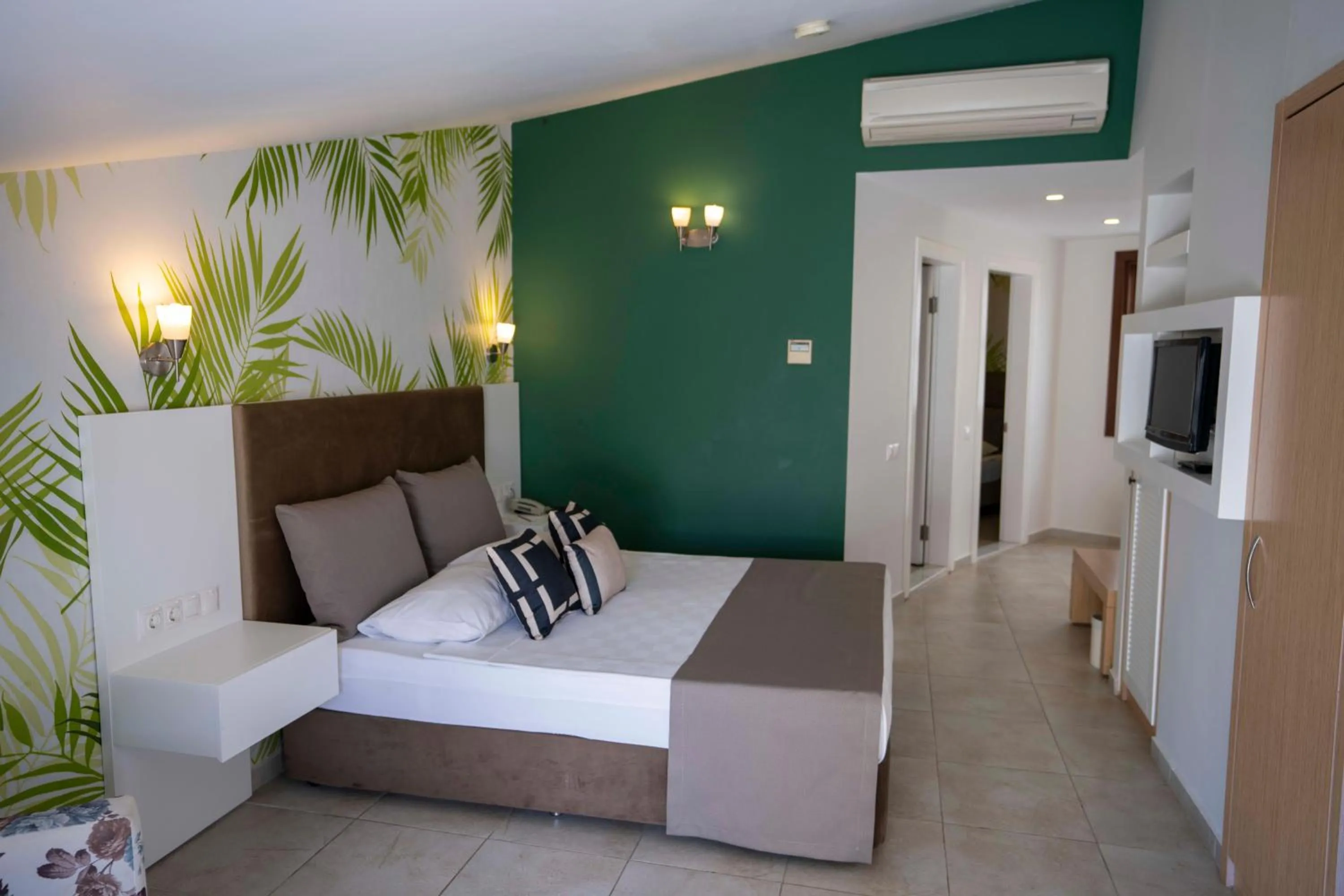 Photo of the whole room, Bed in Club Tuana Fethiye - All Inclusive