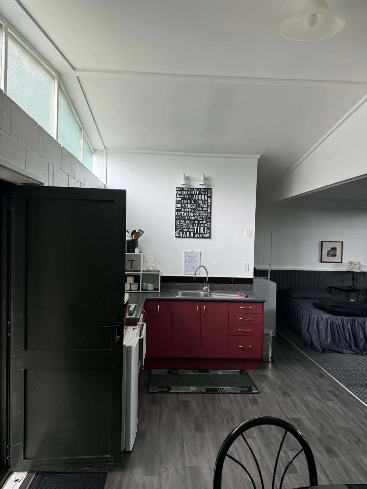 Property building in Poplar Creek