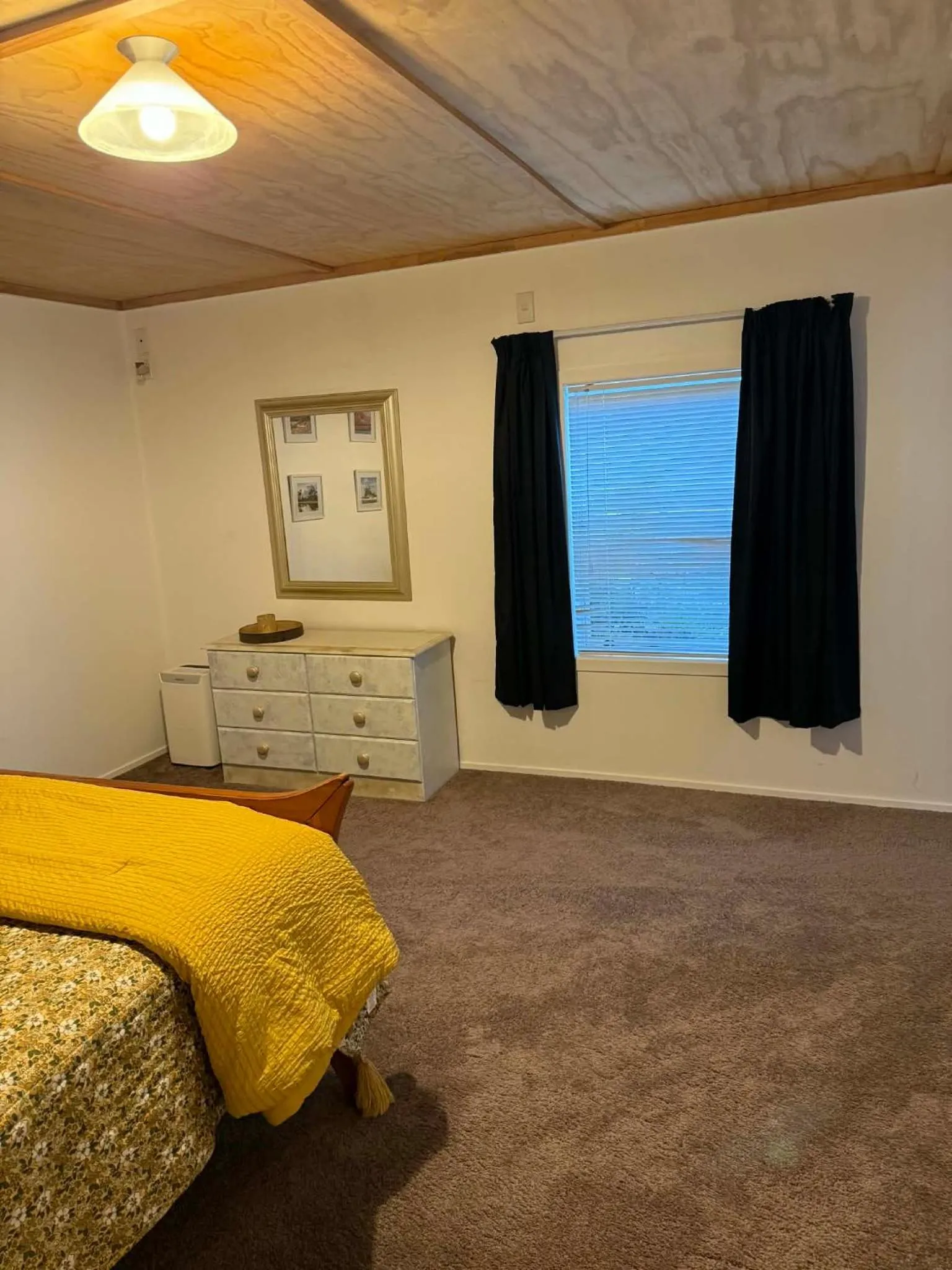 Property building in Poplar Creek