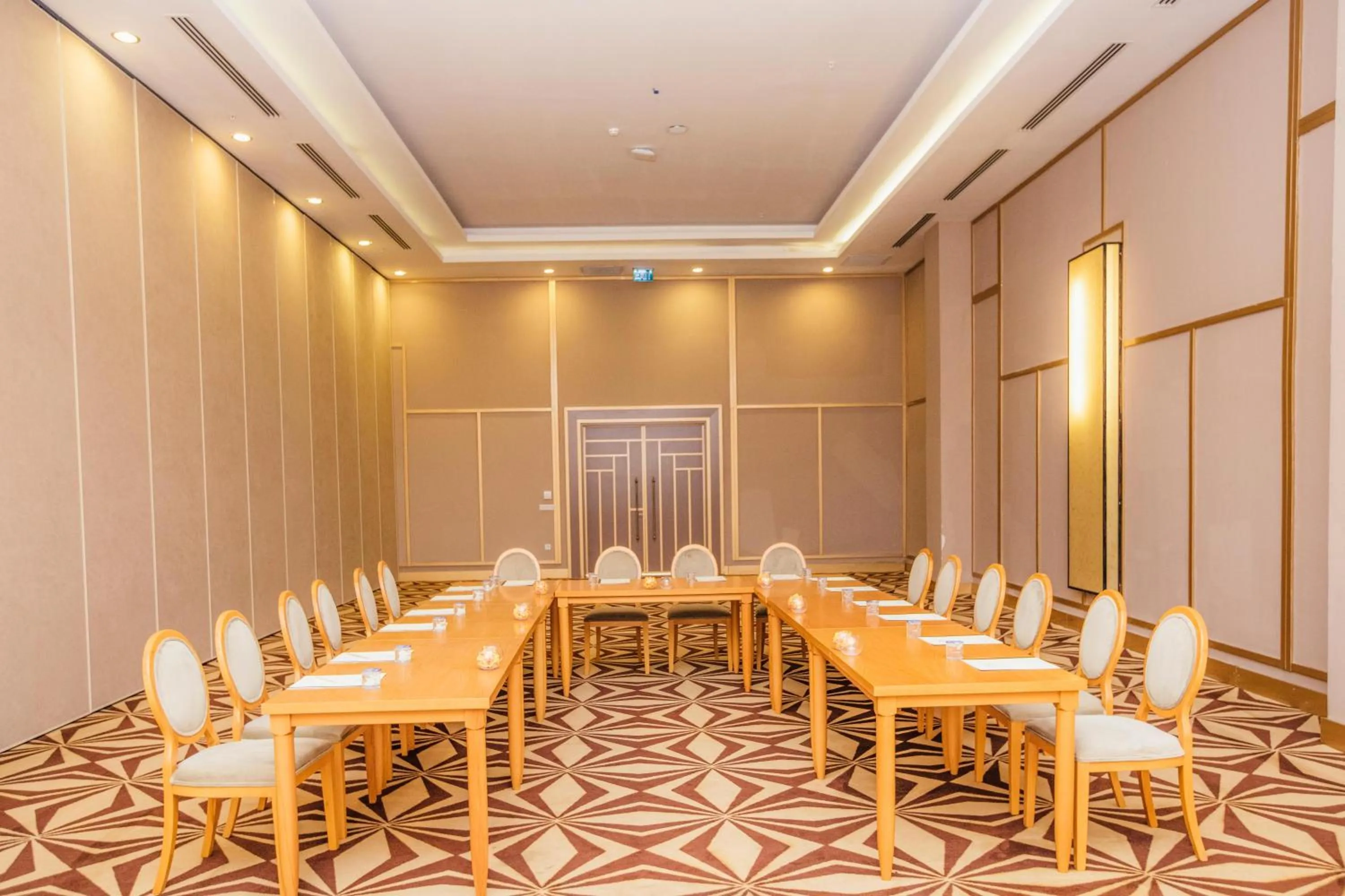 Meeting/conference room in Sherwood Exclusive Kemer - Kids Concept
