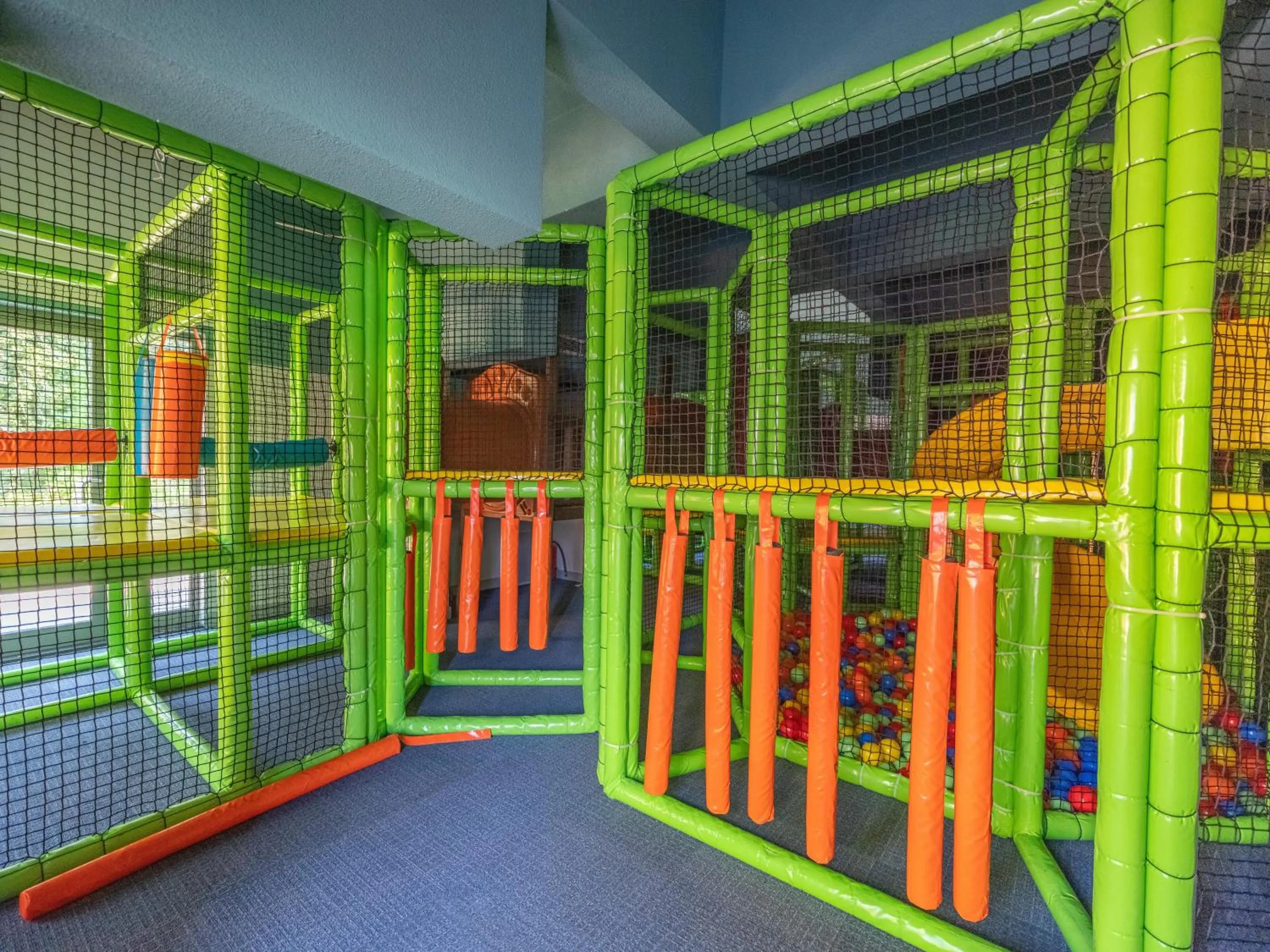 children in Sherwood Exclusive Kemer - Kids Concept