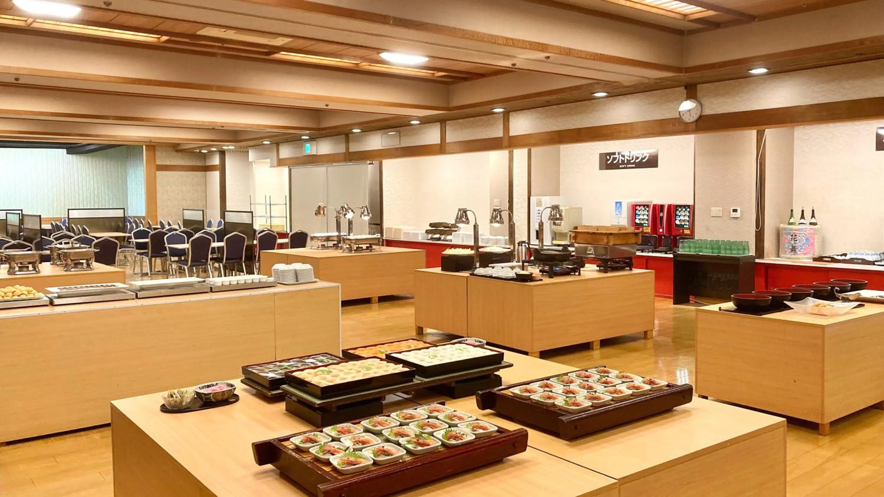 Restaurant/places to eat in Itoen Hotel Atagawa