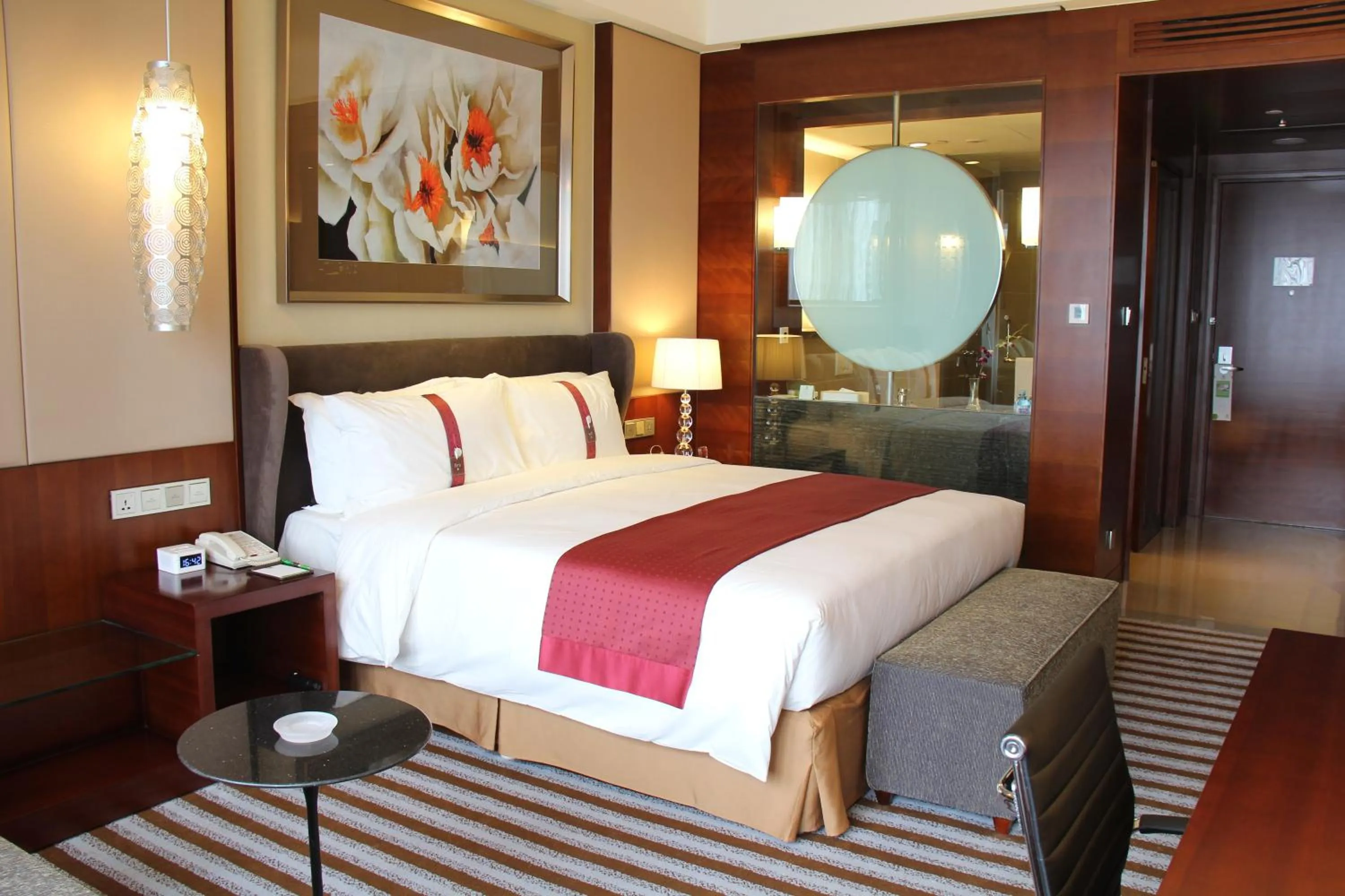 Bed in Holiday Inn Beijing Haidian, an IHG Hotel