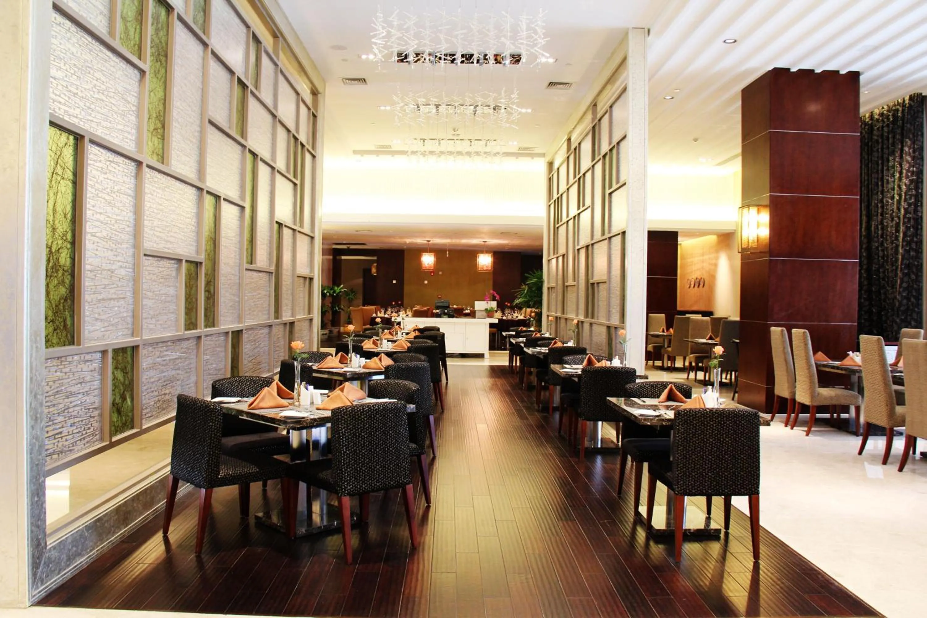 Restaurant/Places to Eat in Holiday Inn Beijing Haidian, an IHG Hotel