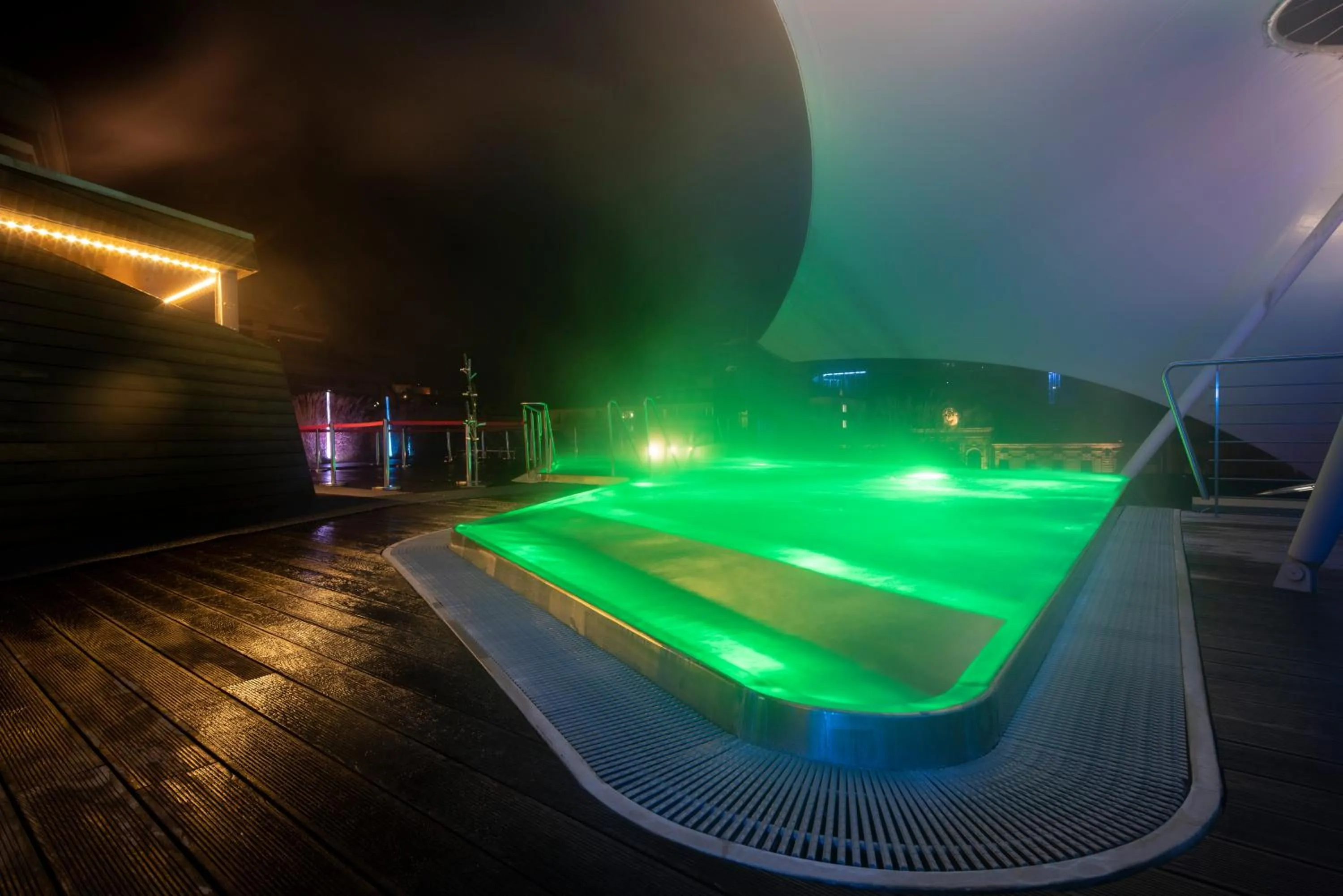 Swimming pool in Mokni's Palais Hotel & SPA