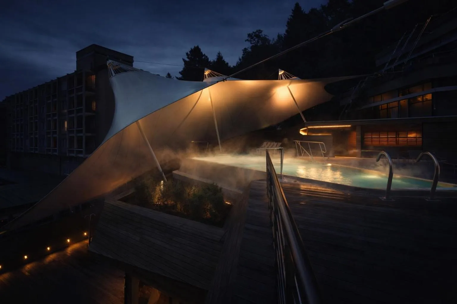 Swimming pool in Mokni's Palais Hotel & SPA