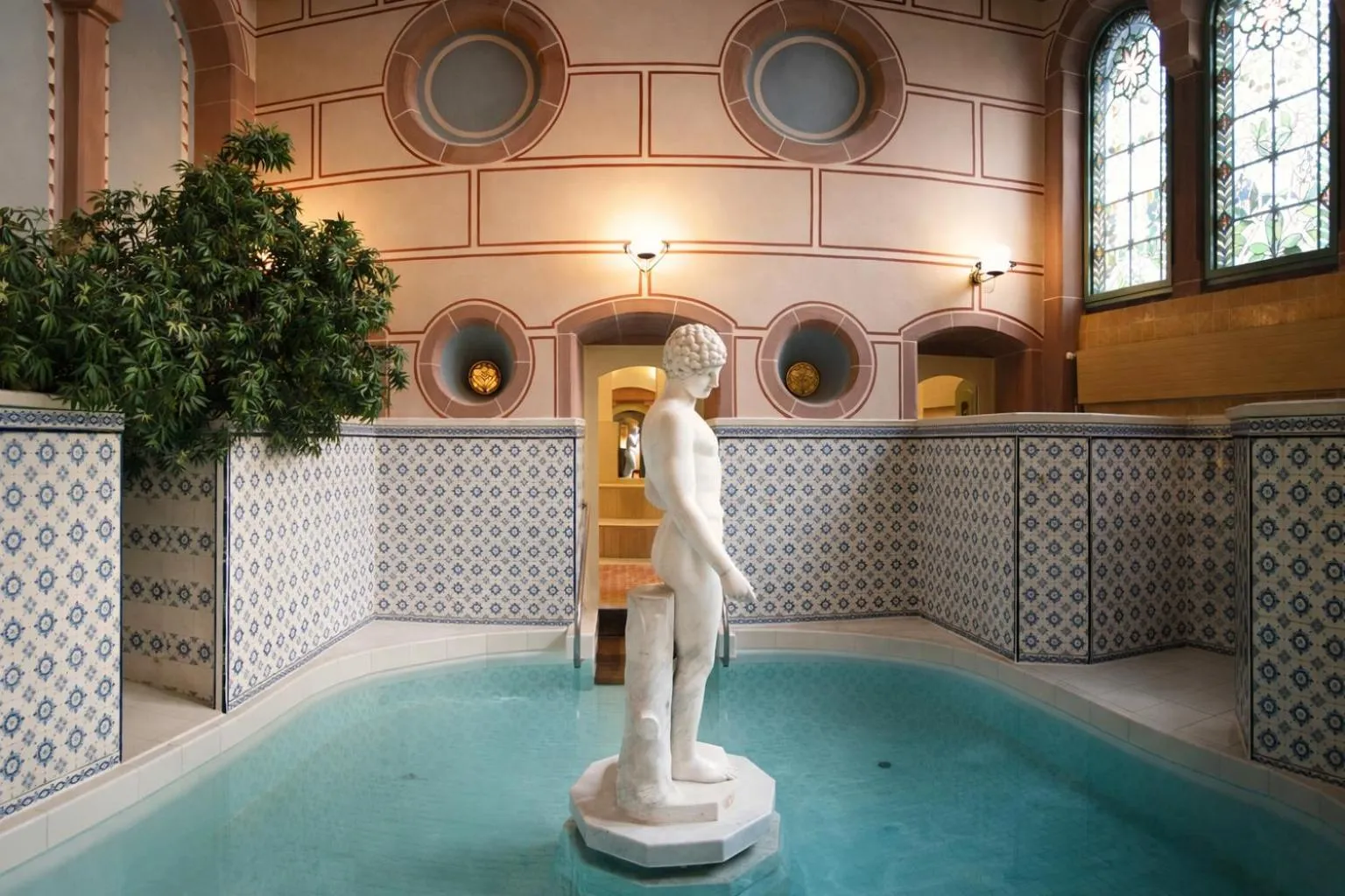 Swimming pool in Mokni's Palais Hotel & SPA