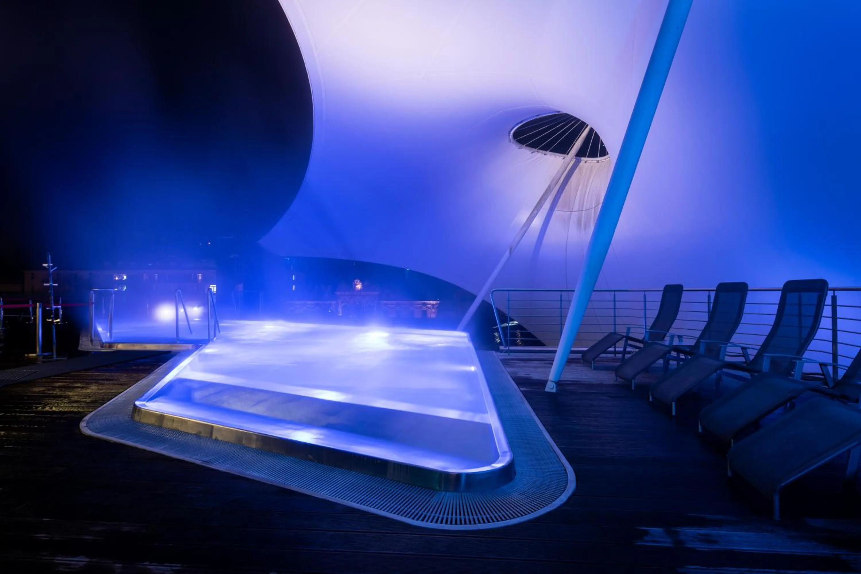 Swimming pool in Mokni's Palais Hotel & SPA