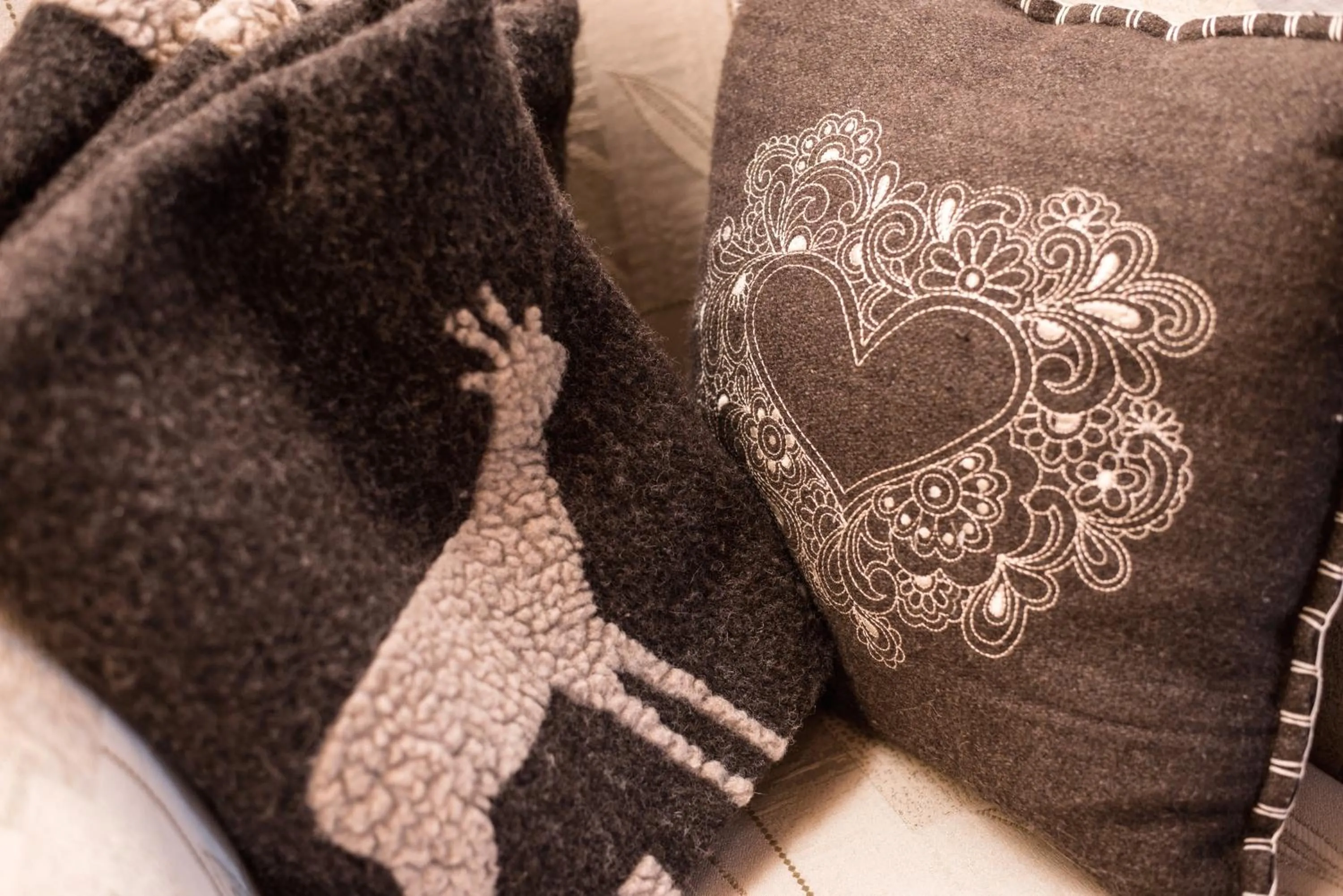 Decorative detail in Hotel Pinei