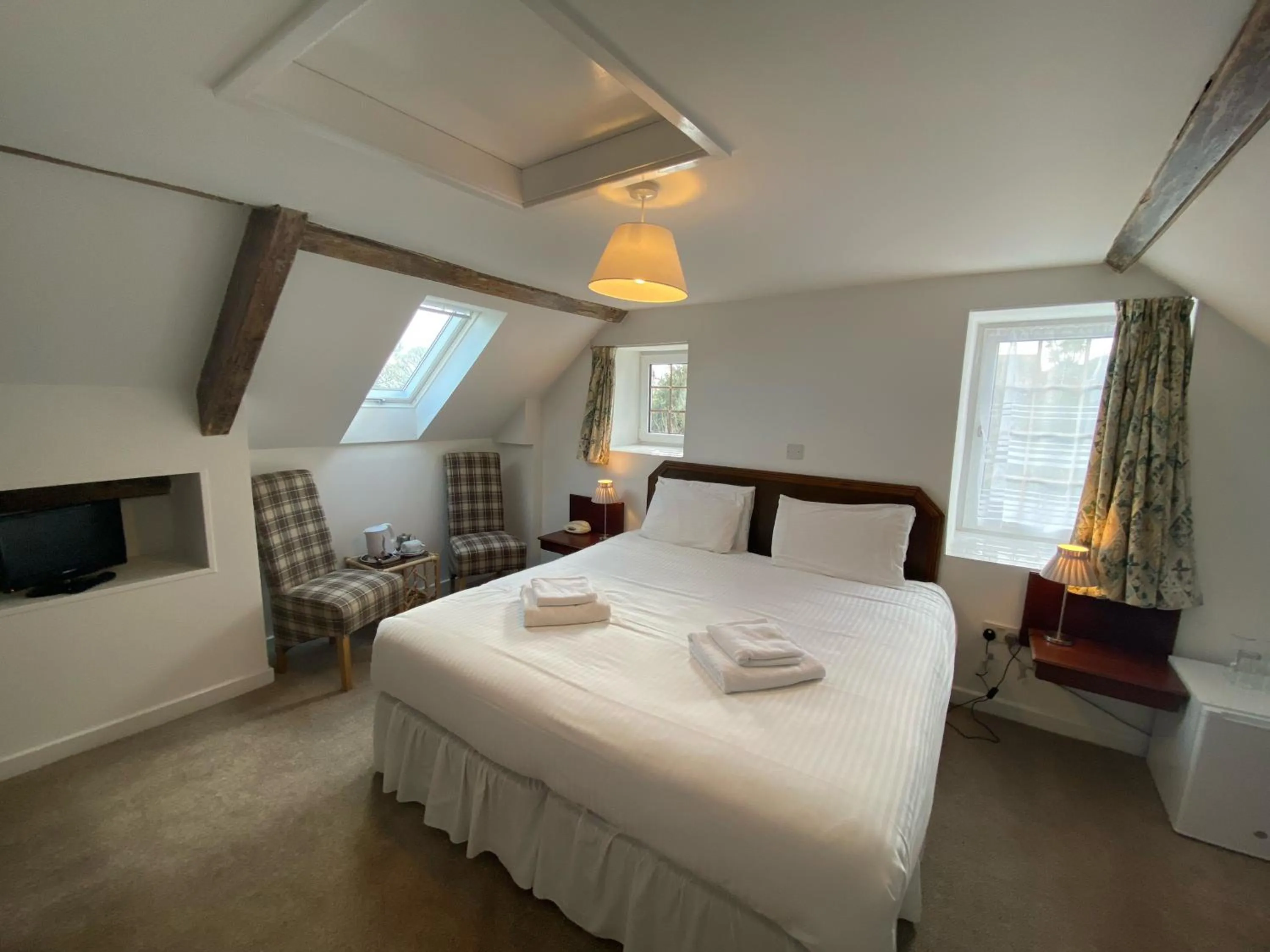 Bed in Le Chene Hotel