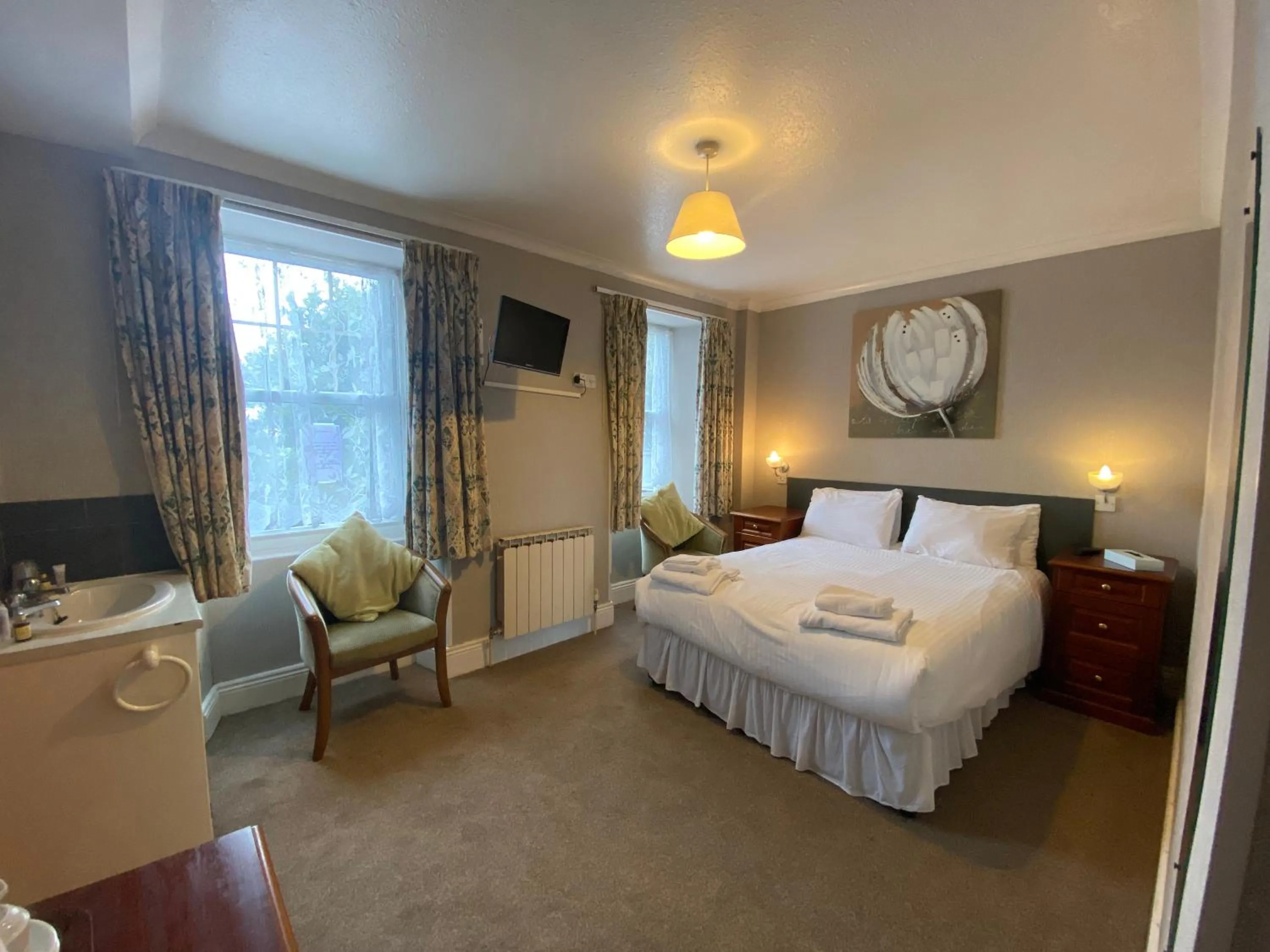 Bed in Le Chene Hotel