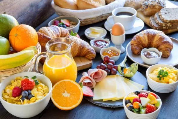 Breakfast in Le Chene Hotel