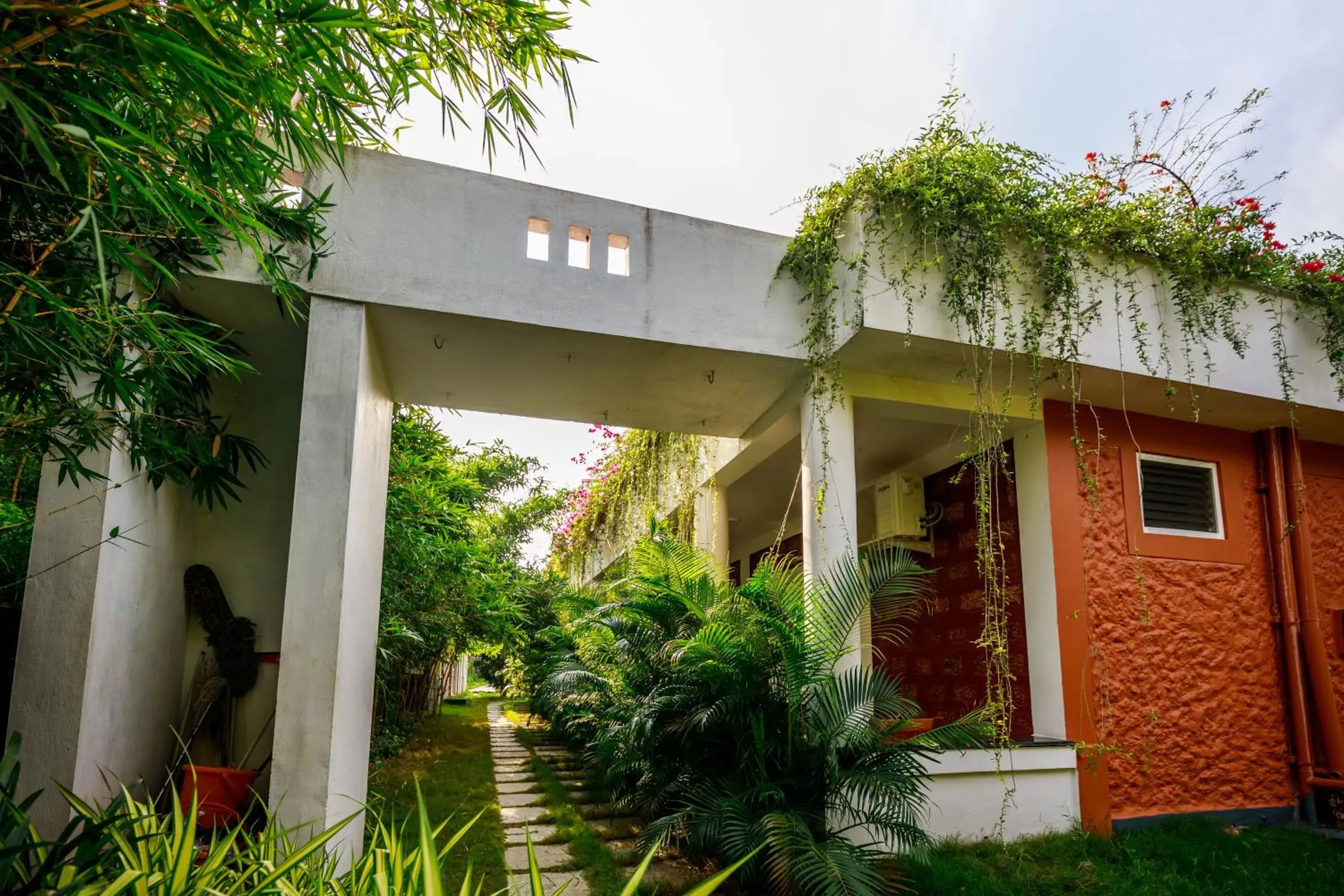 Facade/entrance in SR Jungle Resort Facade/entrance in SR Jungle Resort