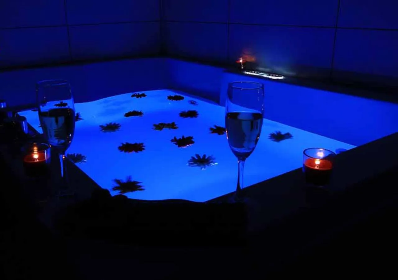 Steam room in SR Jungle Resort