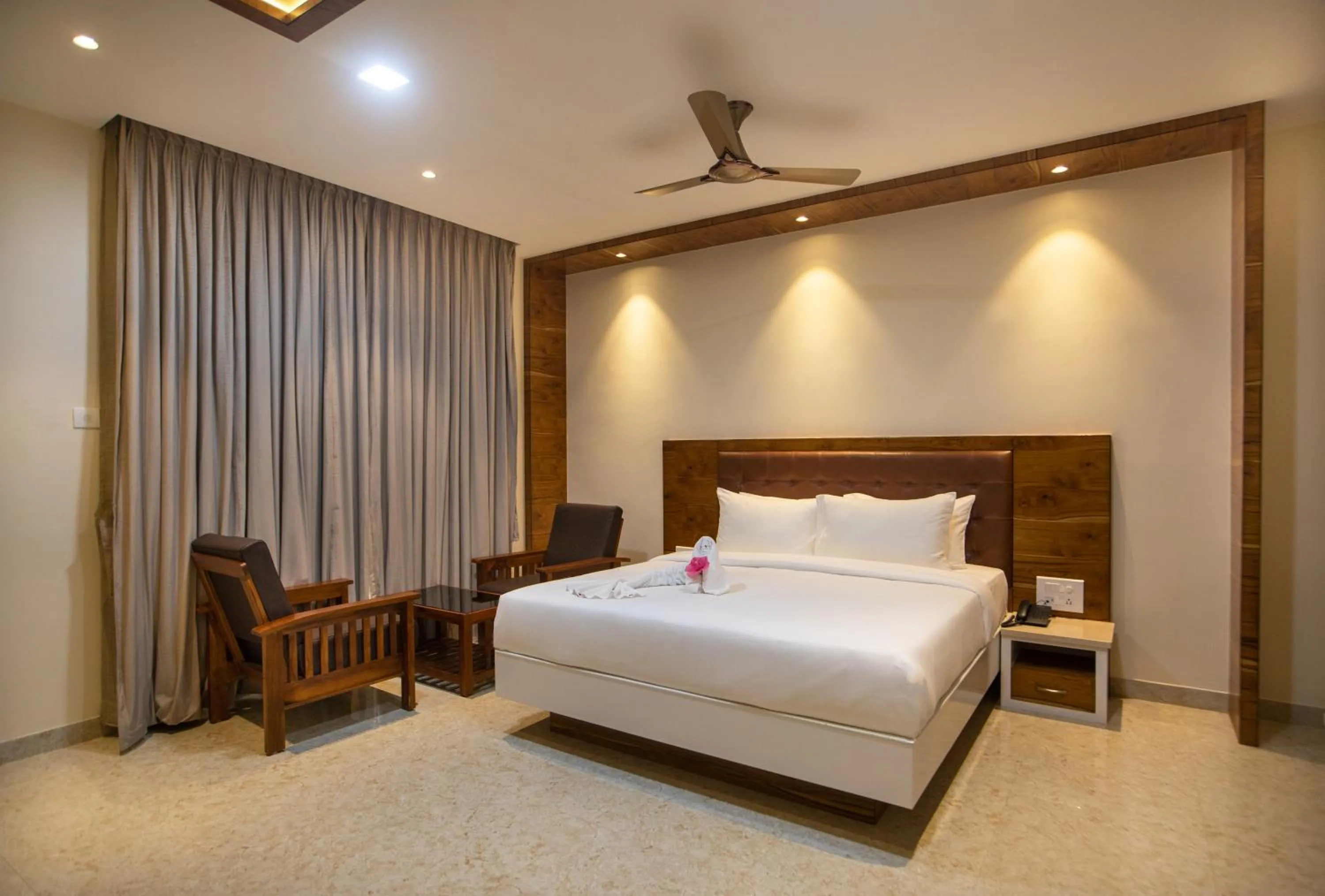 Bed in SR Jungle Resort