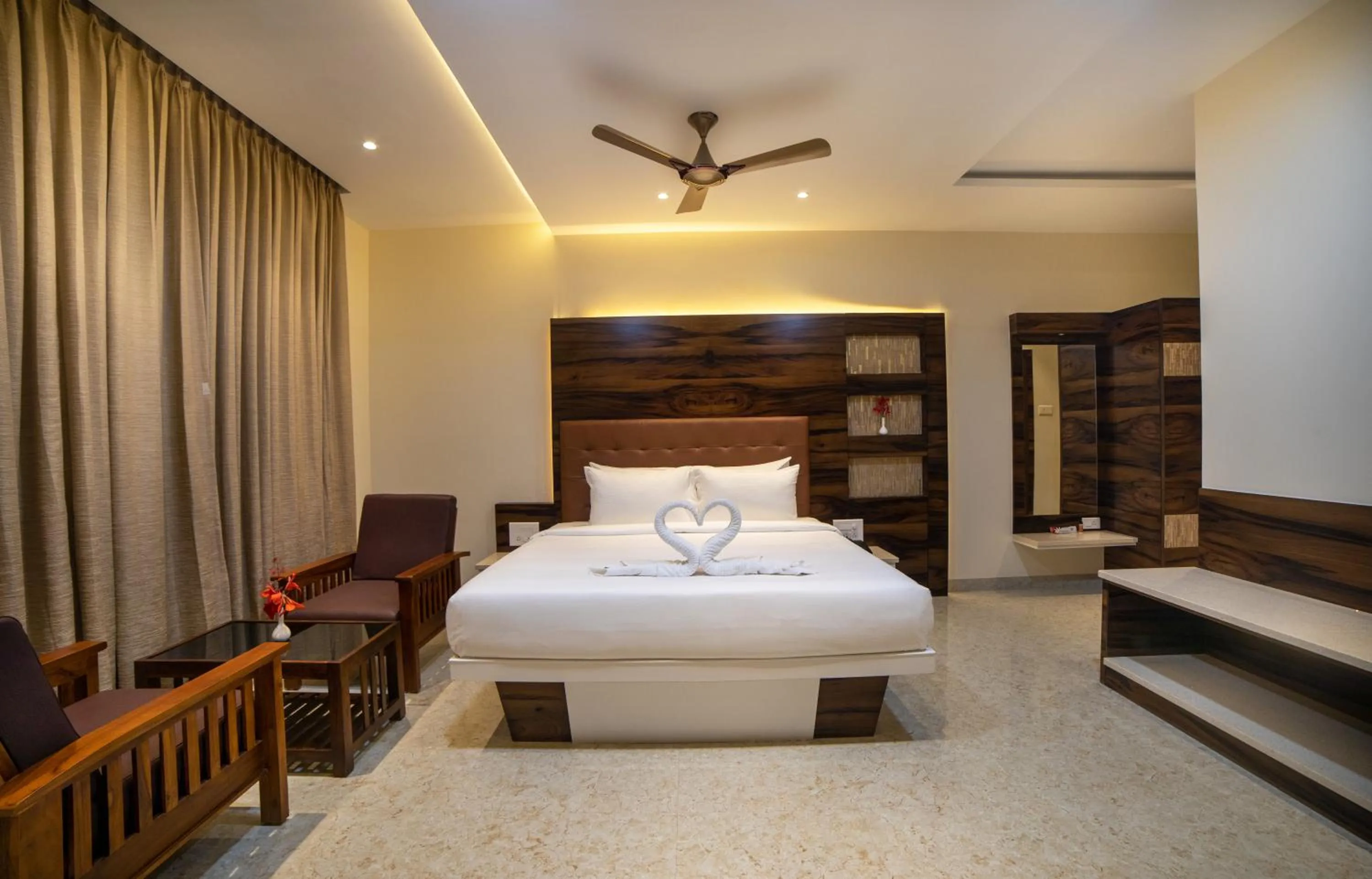 Photo of the whole room, Bed in SR Jungle Resort