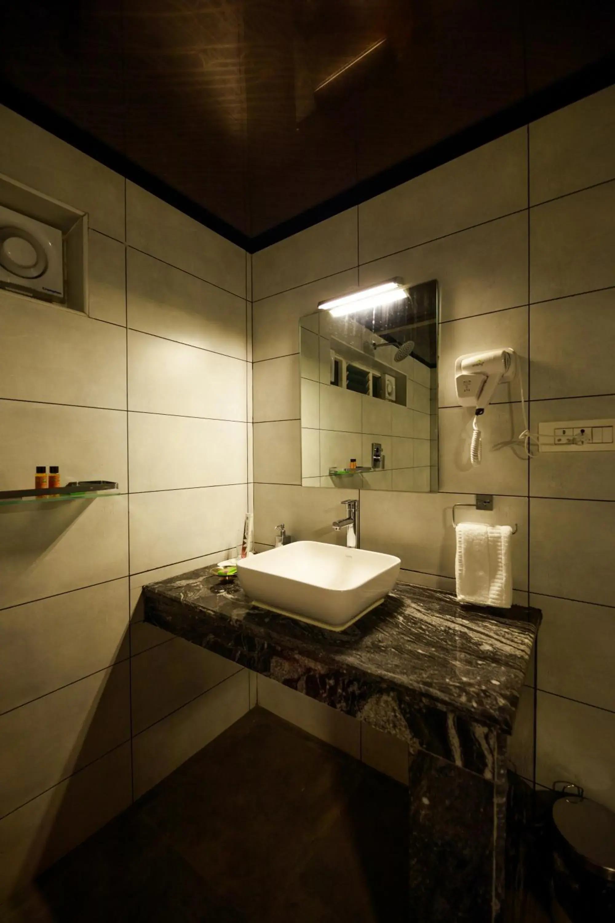 Bathroom in SR Jungle Resort Bathroom in SR Jungle Resort