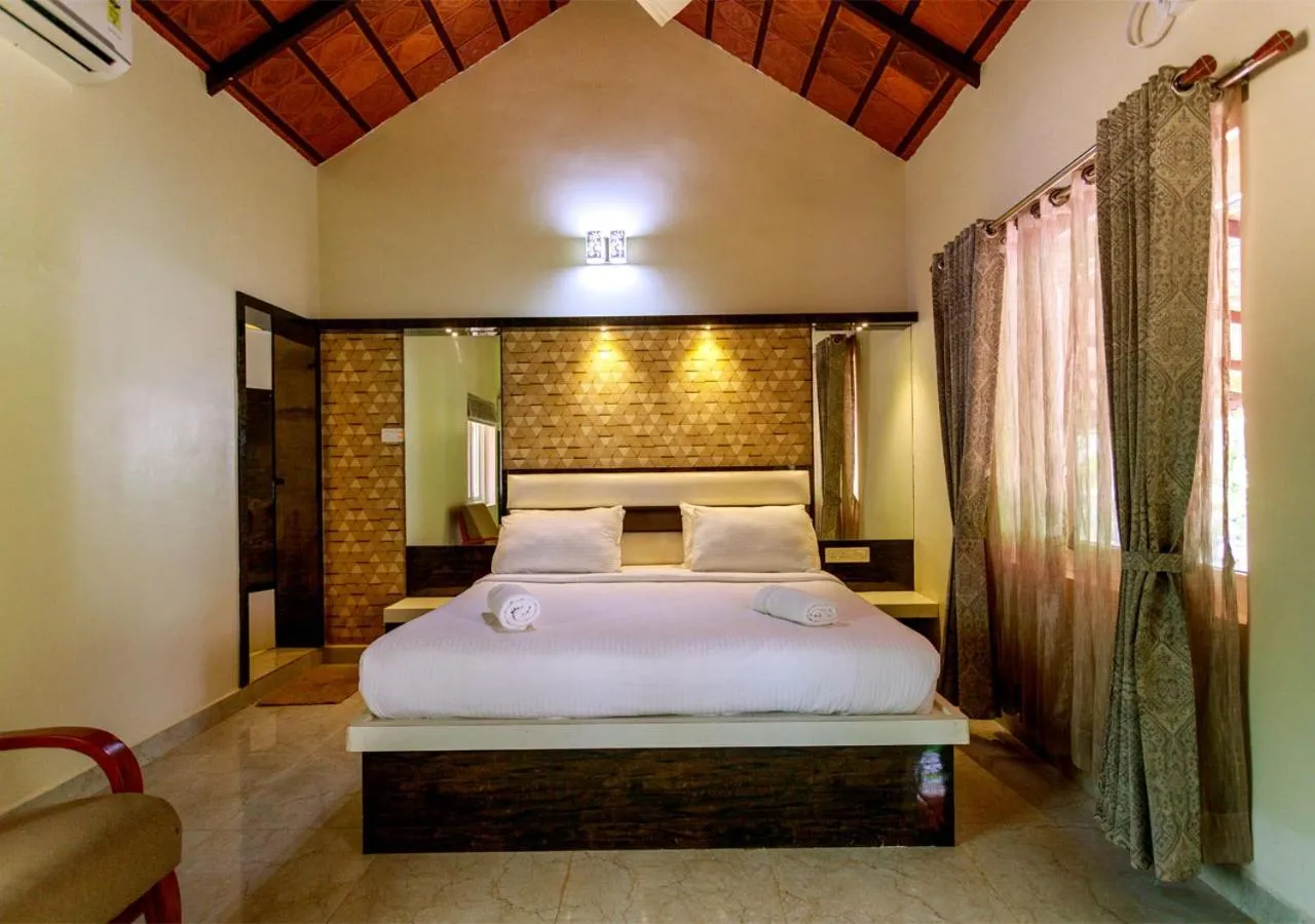 Photo of the whole room, Bed in SR Jungle Resort