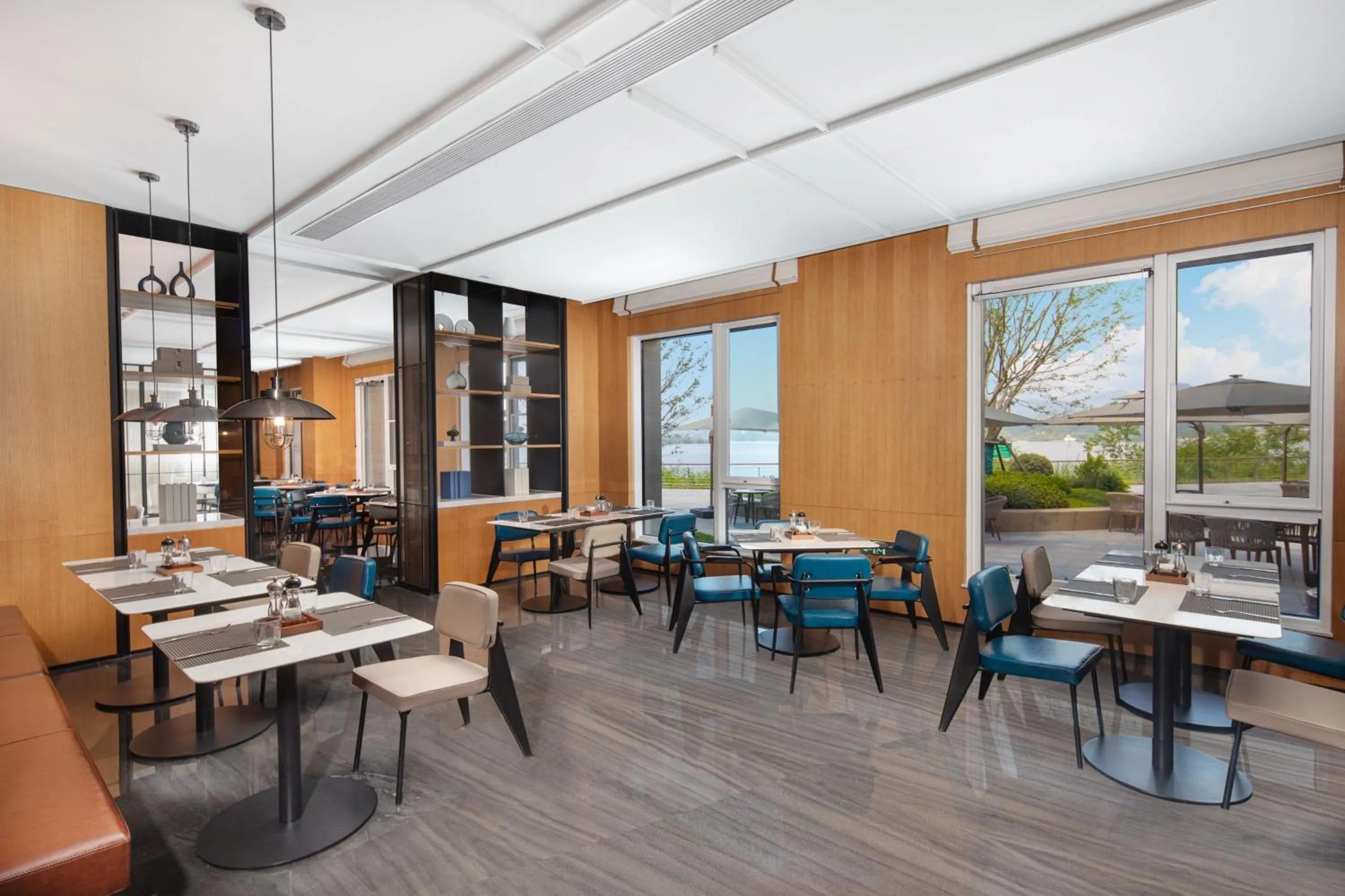 Restaurant/places to eat in Fairfield by Marriott Hangzhou Qiandao Lake