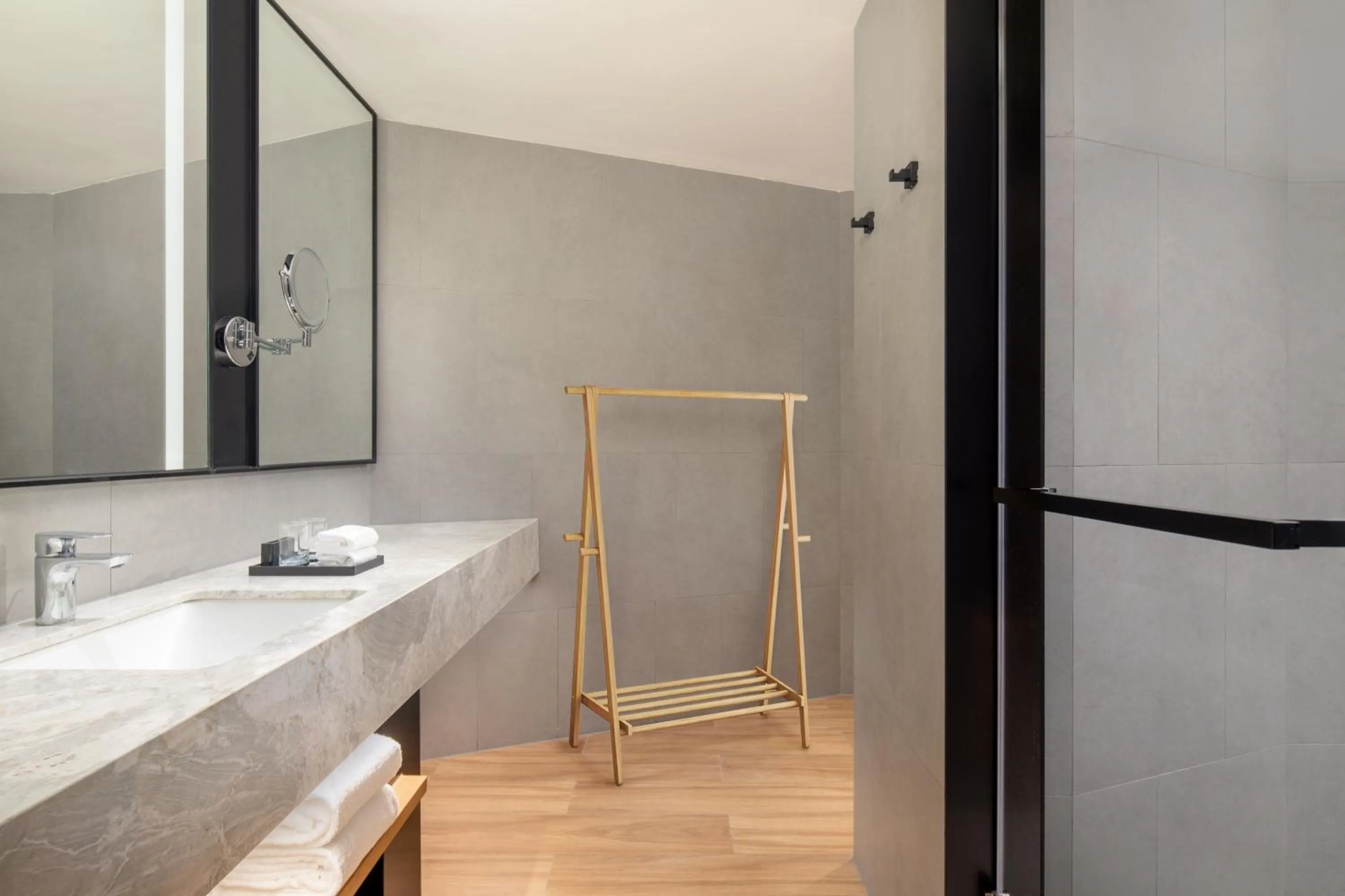 Bathroom in Fairfield by Marriott Hangzhou Qiandao Lake