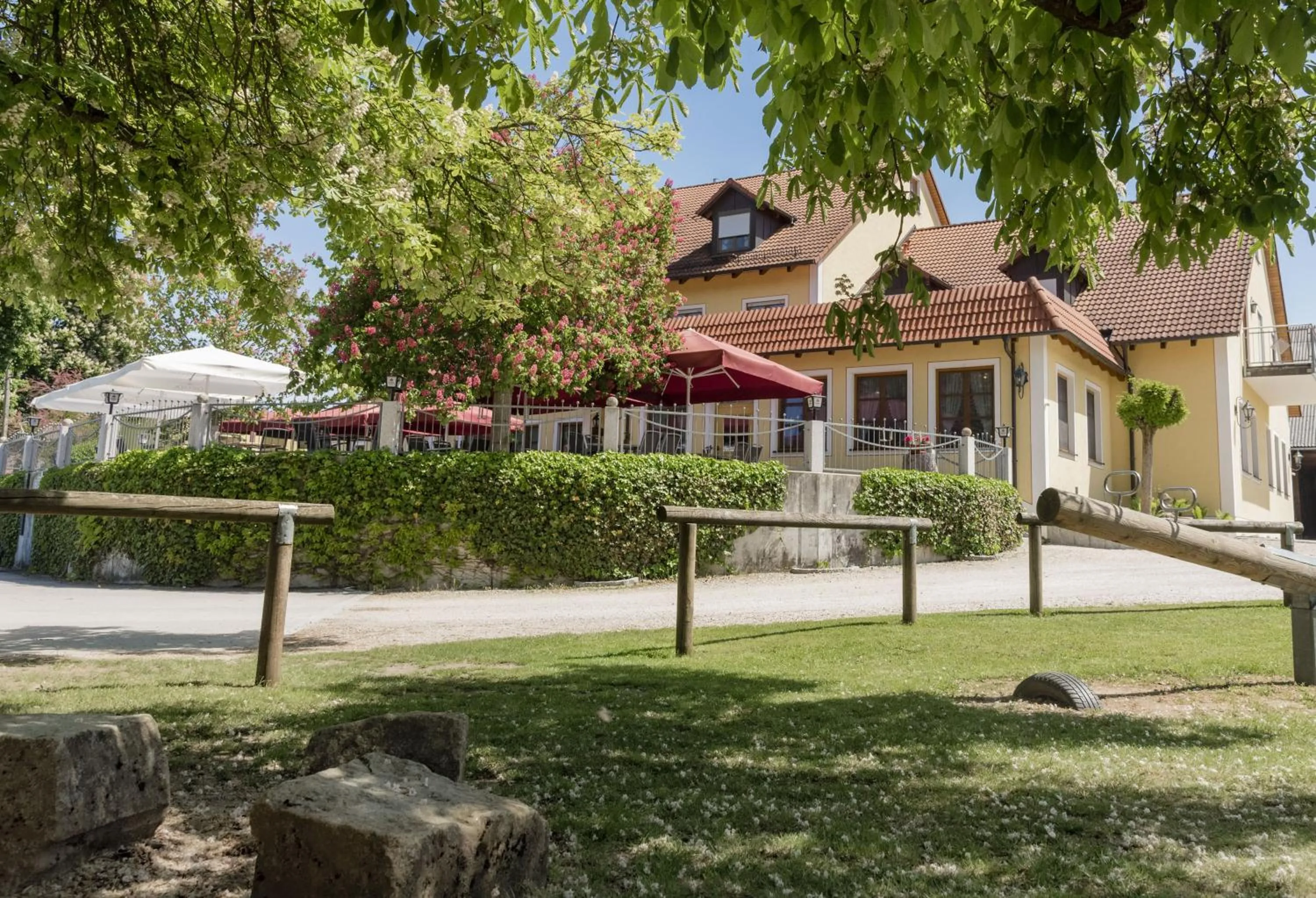 Property building in Landpension Birnthaler