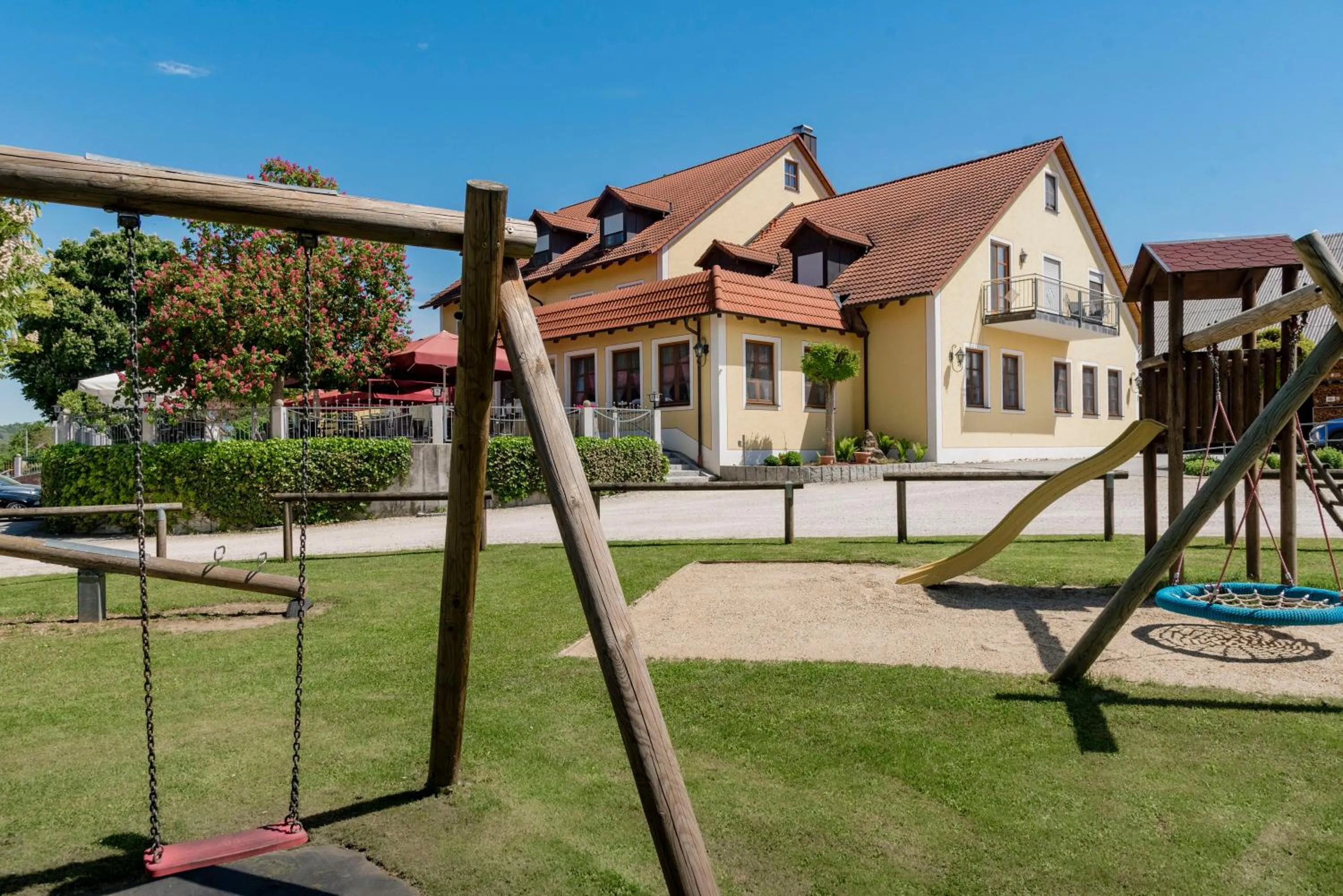 Property building in Landpension Birnthaler