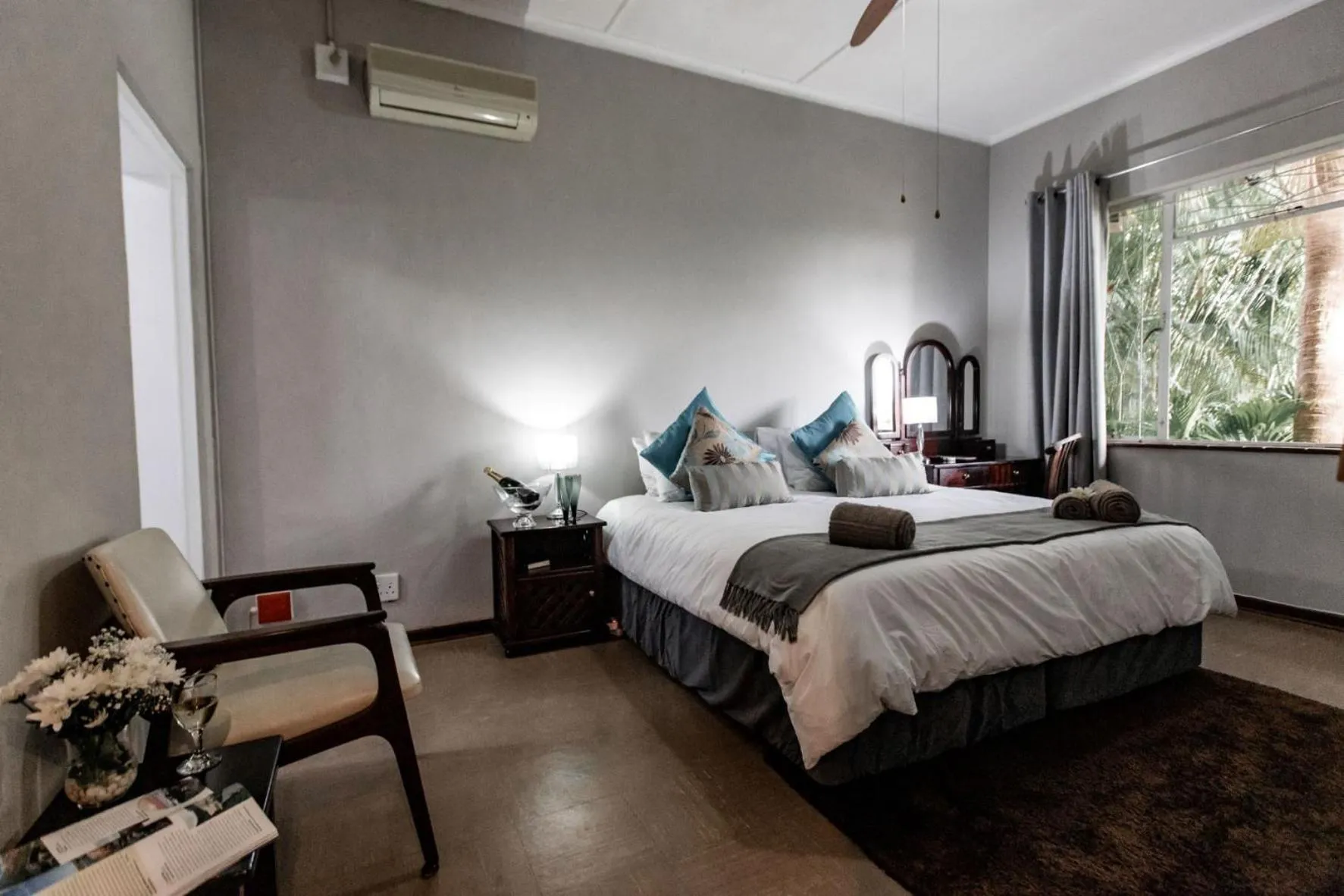 Photo of the whole room, Bed in Selati 103 Guest Cottages