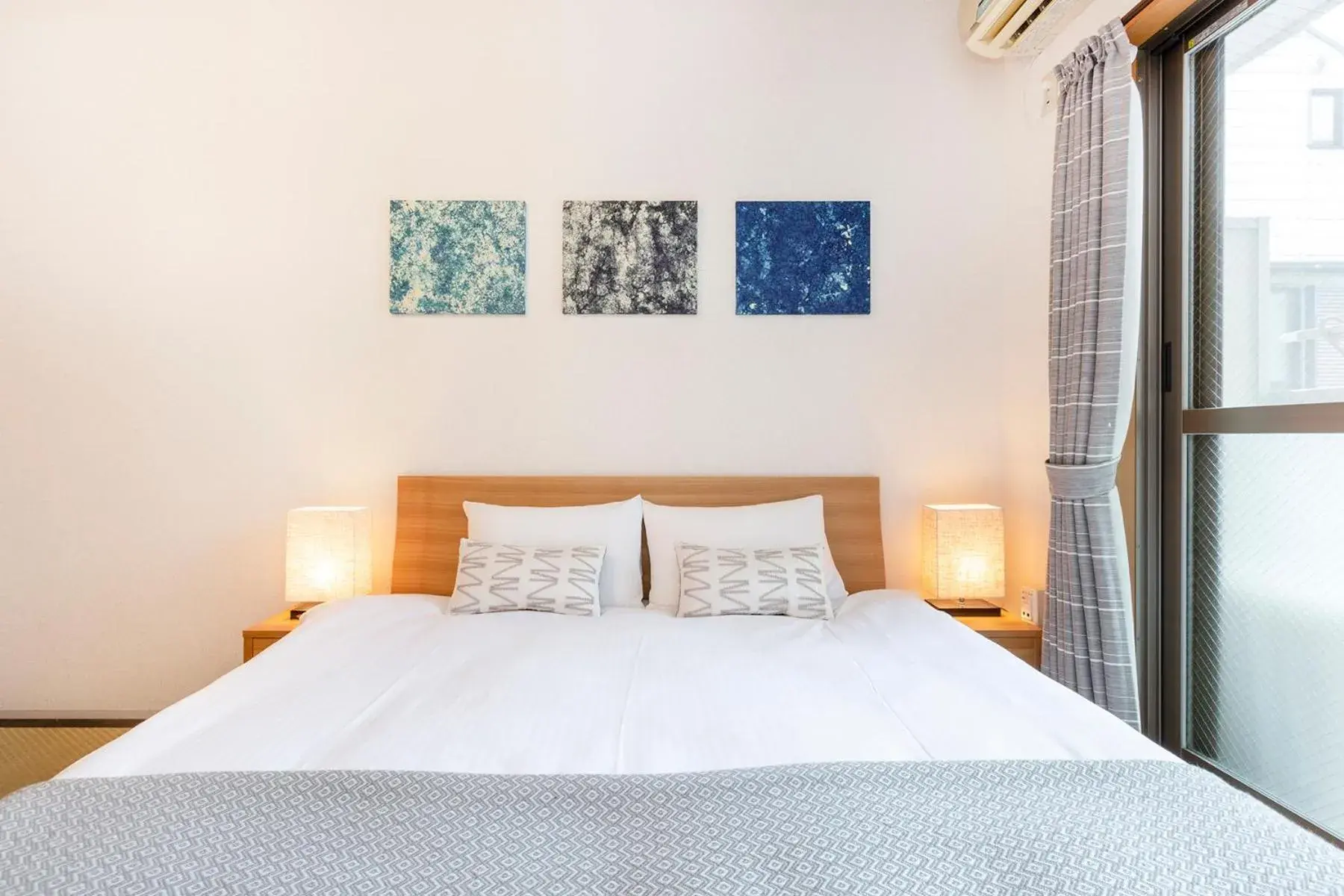 Queen Room in Viale Jurakumawari Queen Room in Viale Jurakumawari