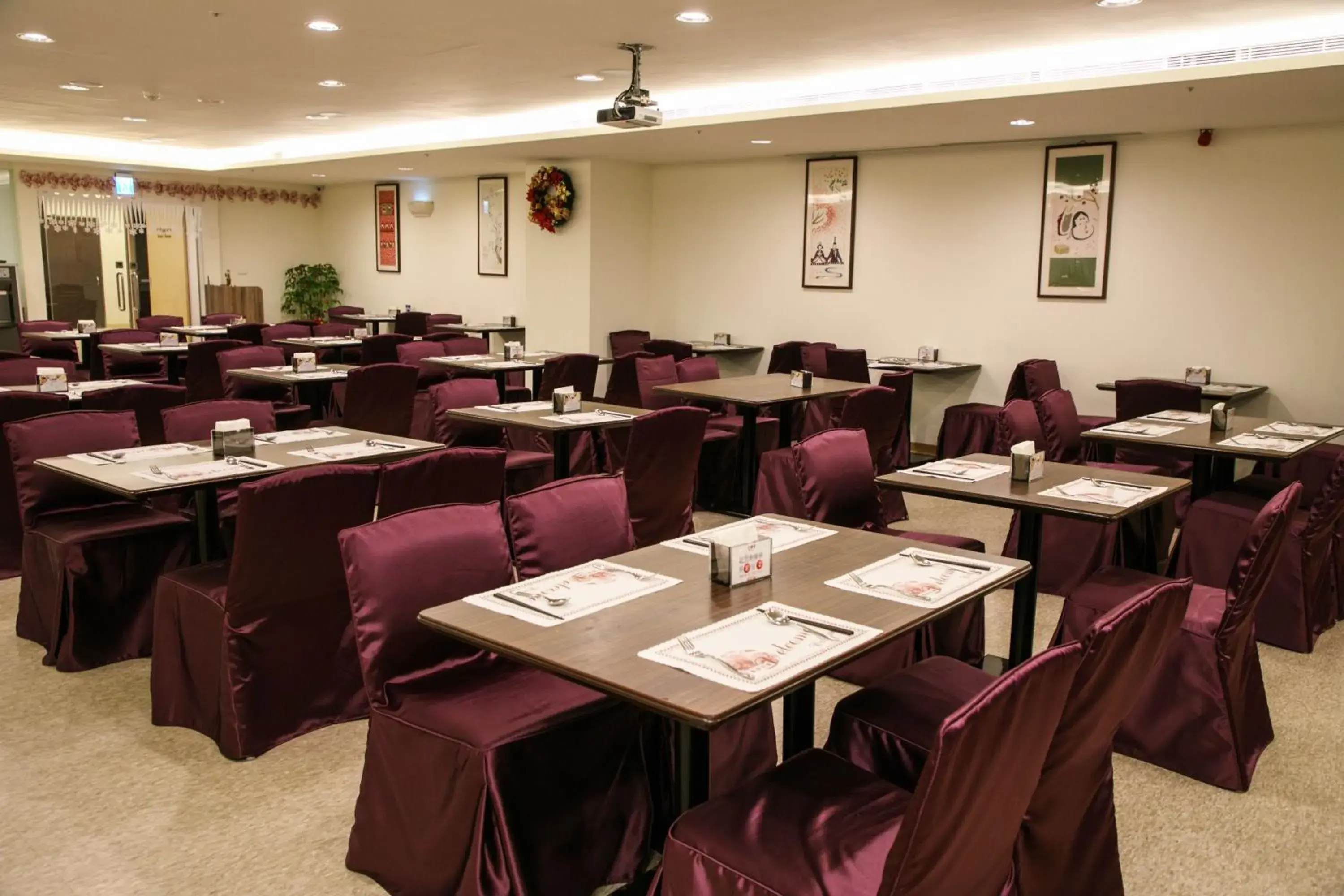Restaurant/Places to Eat in Hotel Orchard Park - Taipei